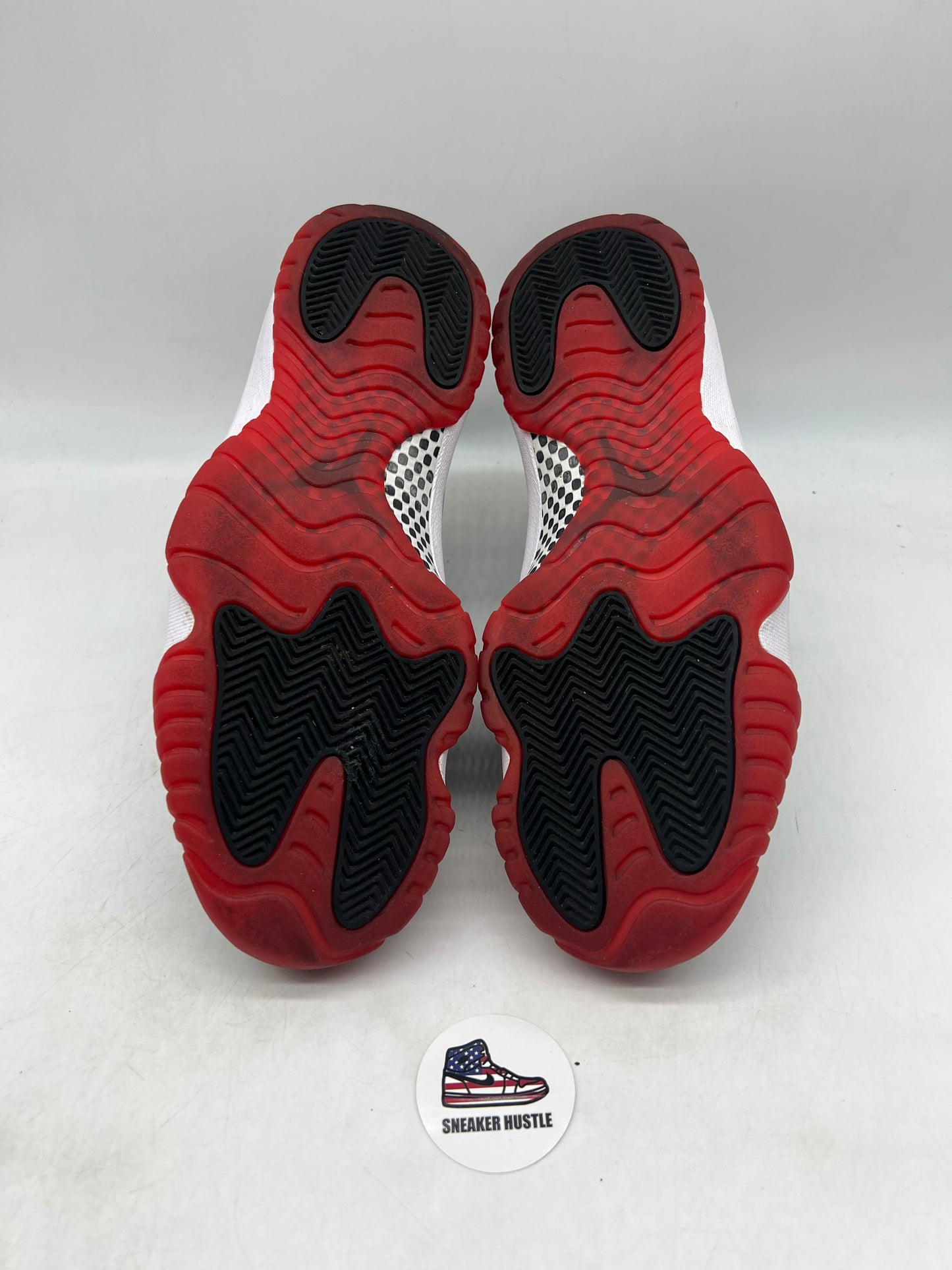 Jordan 11 Retro Playoffs Bred (2019)