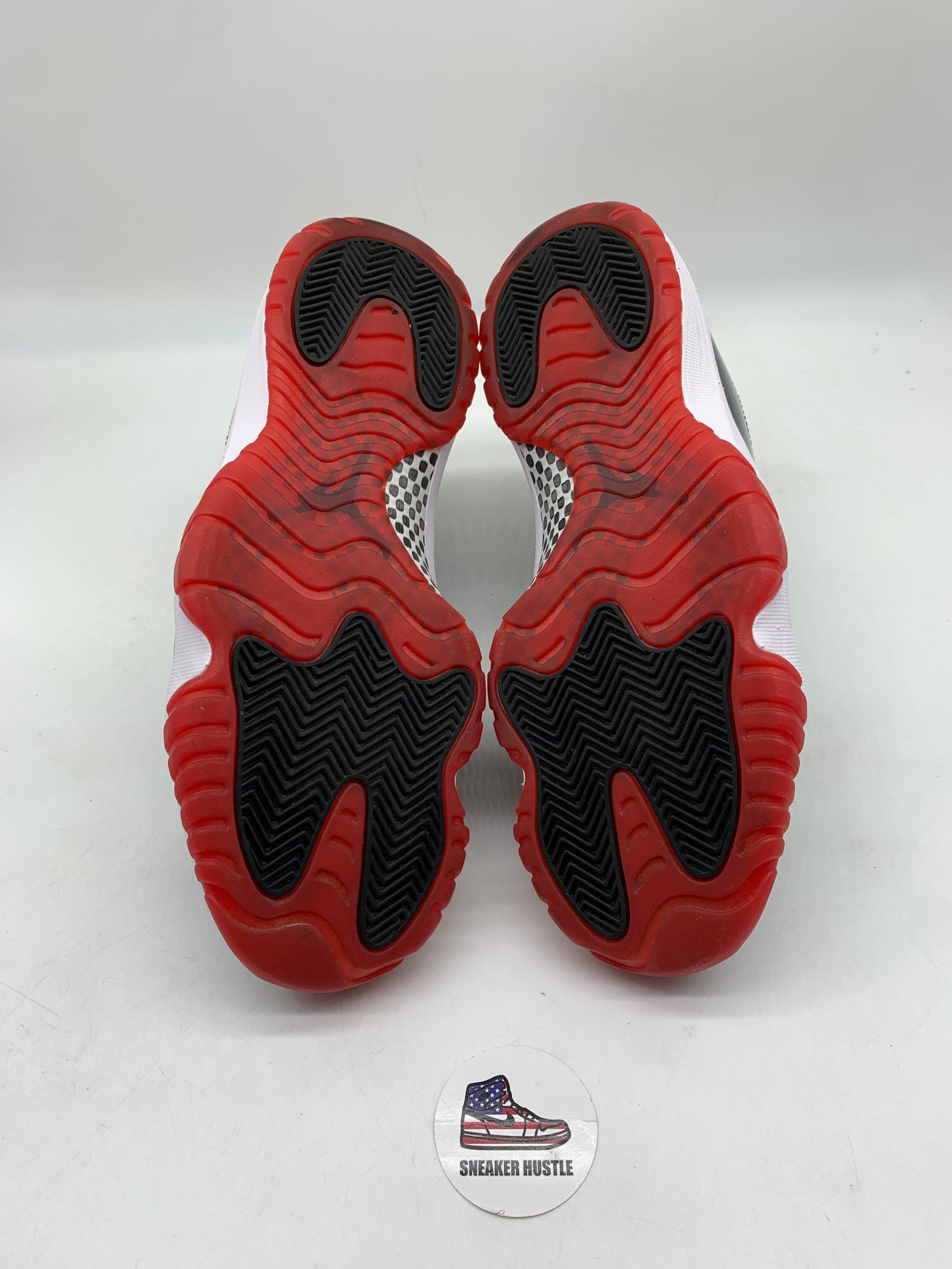 Jordan 11 Retro Playoffs Bred (2019)