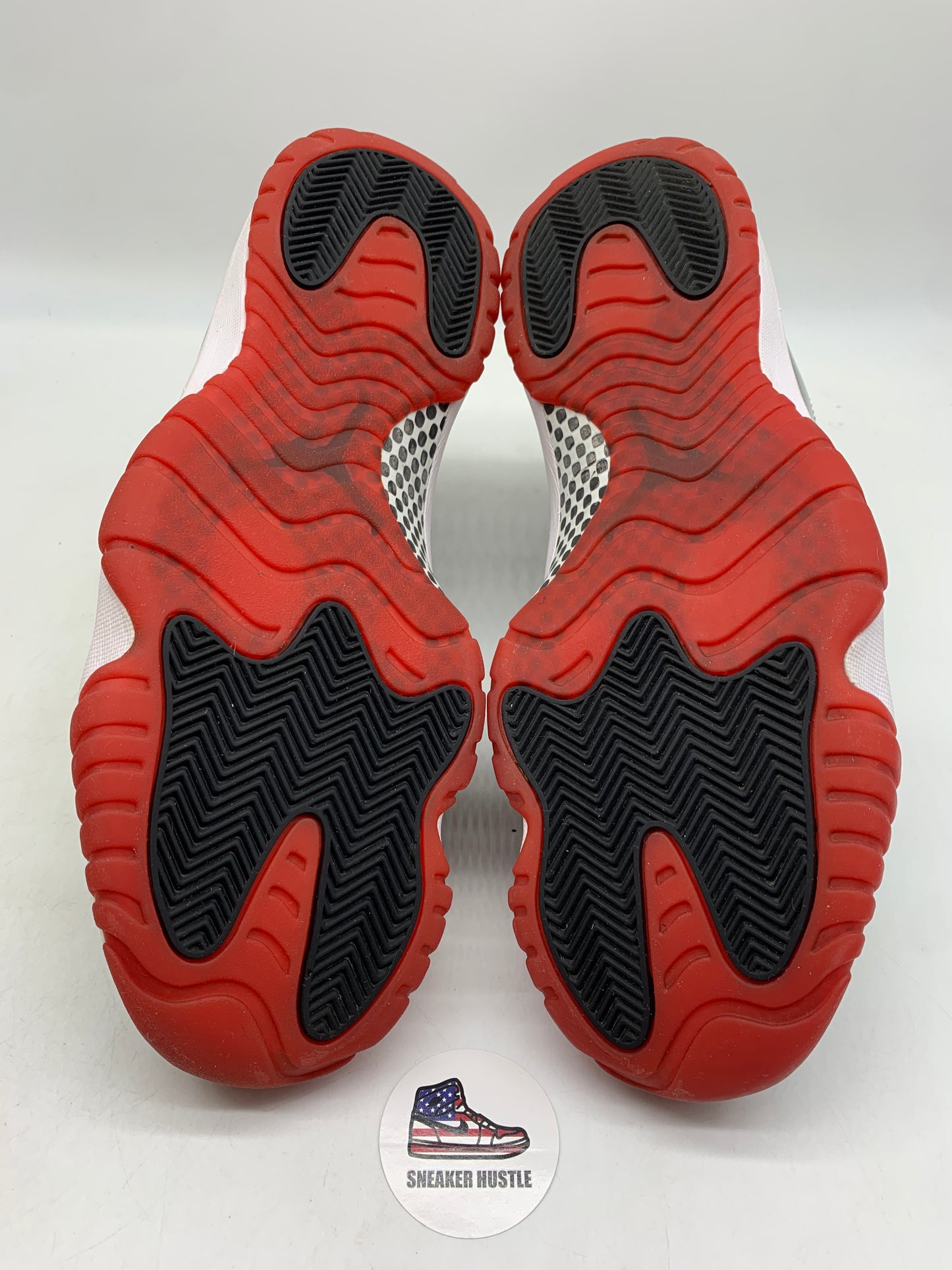 Jordan 11 Retro Playoffs Bred (2019)