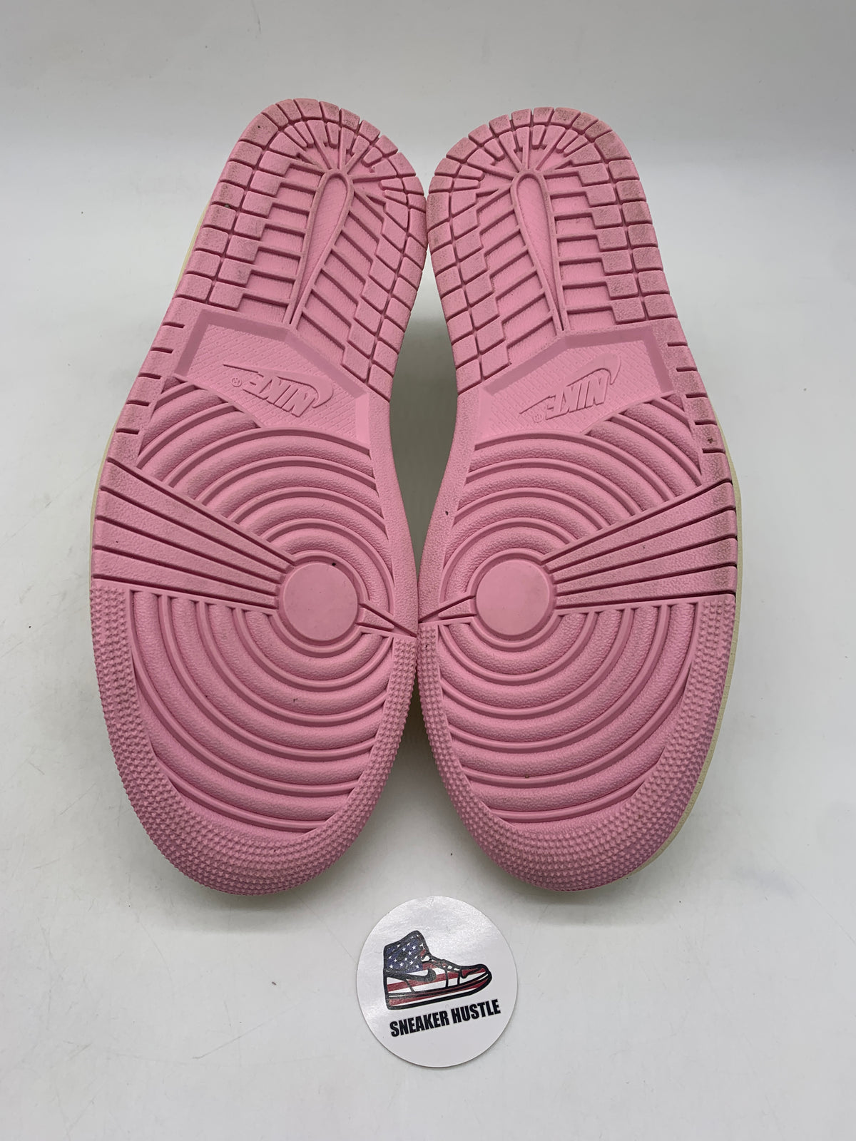 Jordan 1 Retro Low OG SP Travis Scott Shy Pink