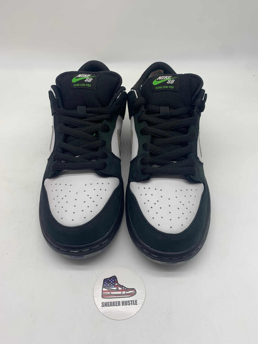 Nike SB Dunk Low Staple Panda Pigeon