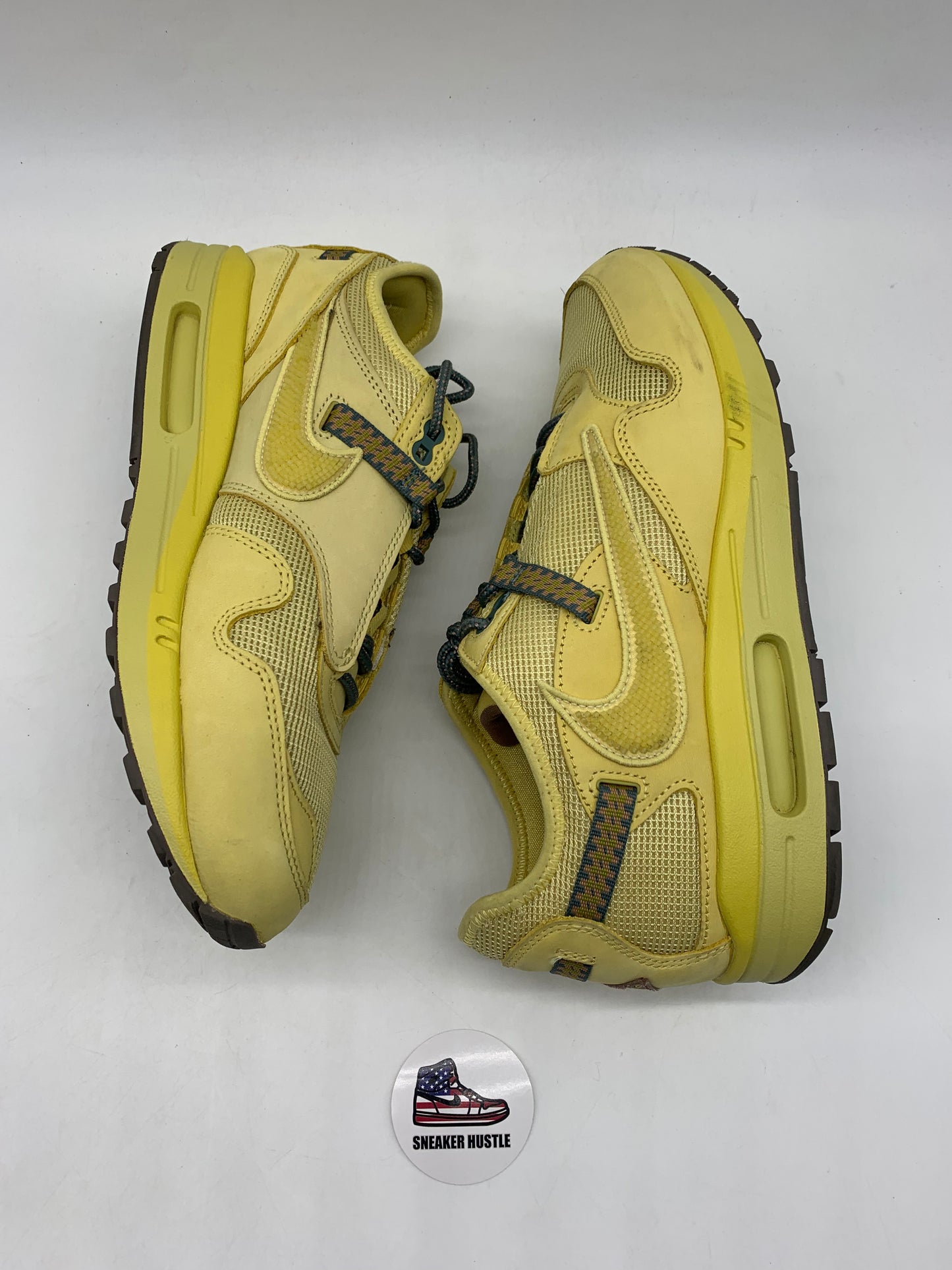 Nike Air Max 1 Travis Scott Cactus Jack Saturn Gold