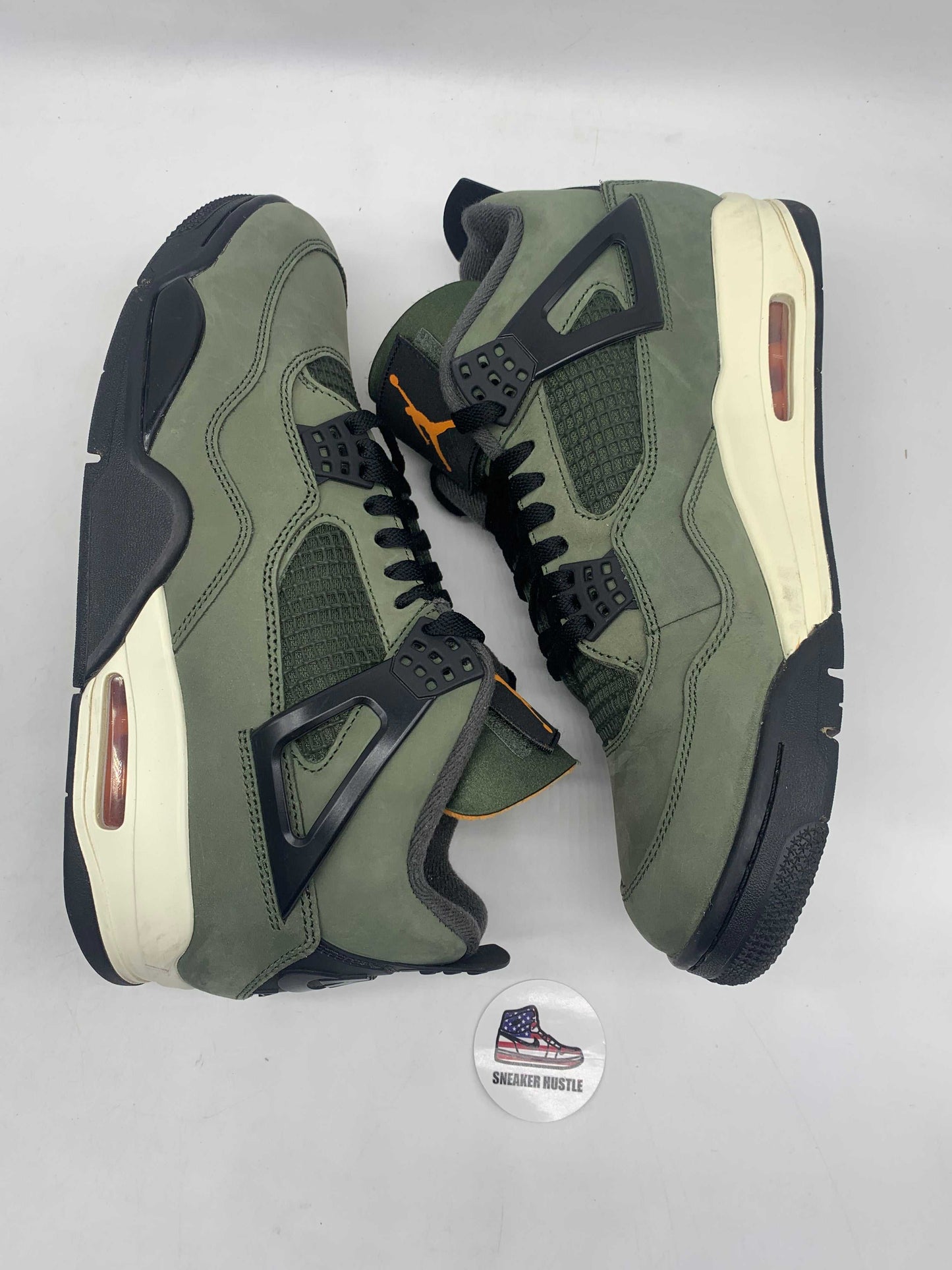 Jordan 4 Retro OG SP Undefeated (2025)