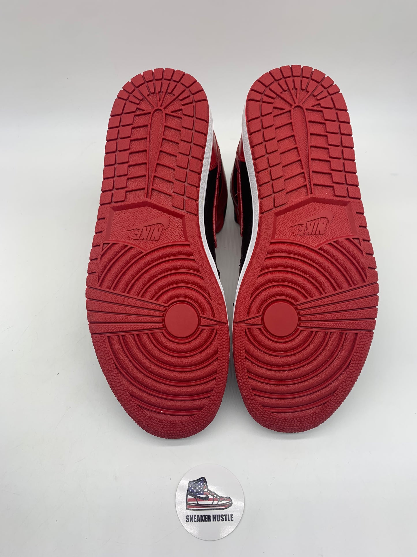 Jordan 1 Retro Banned (B-Grade) (2011)