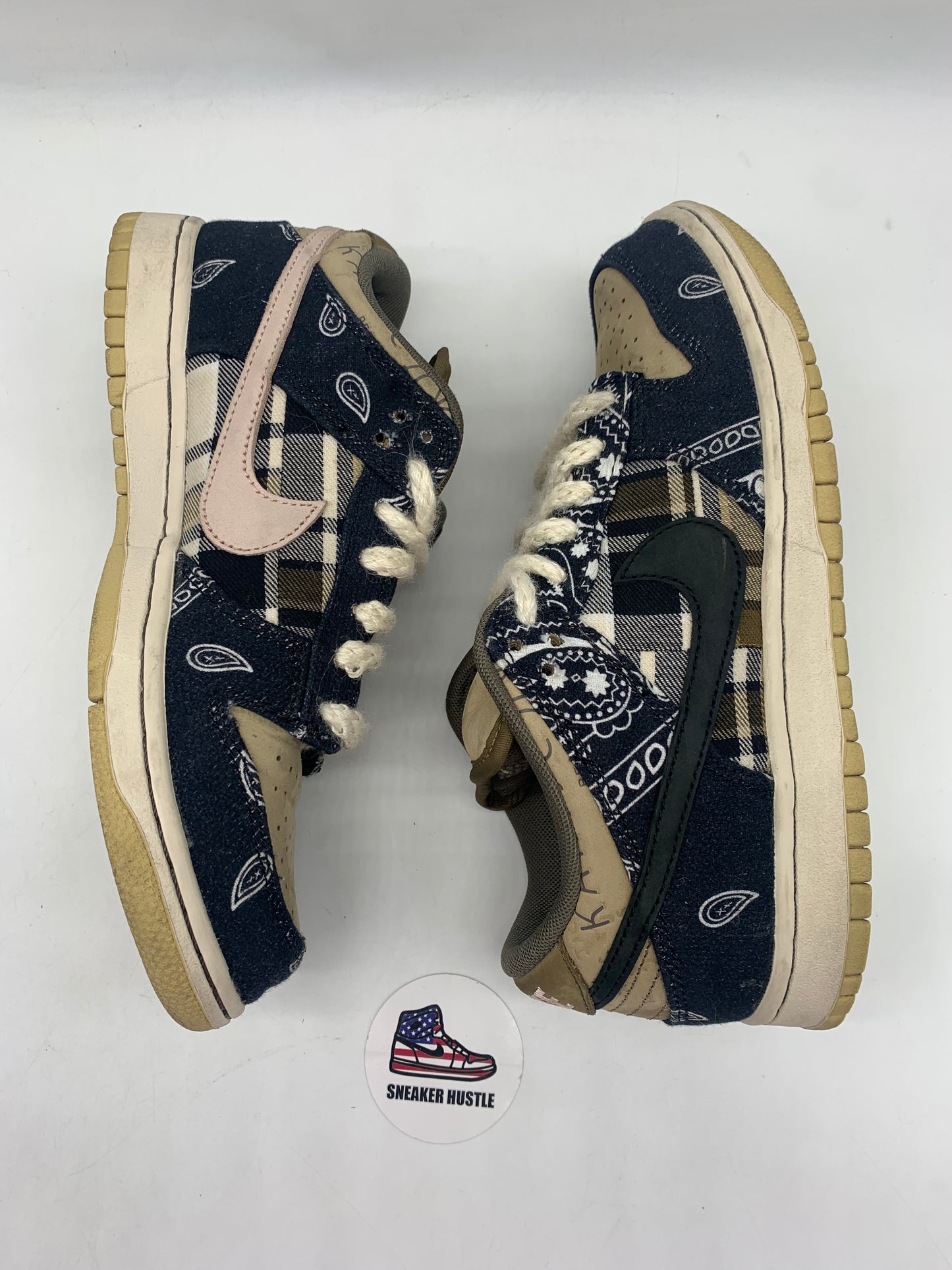 Nike SB Dunk Low Travis Scott