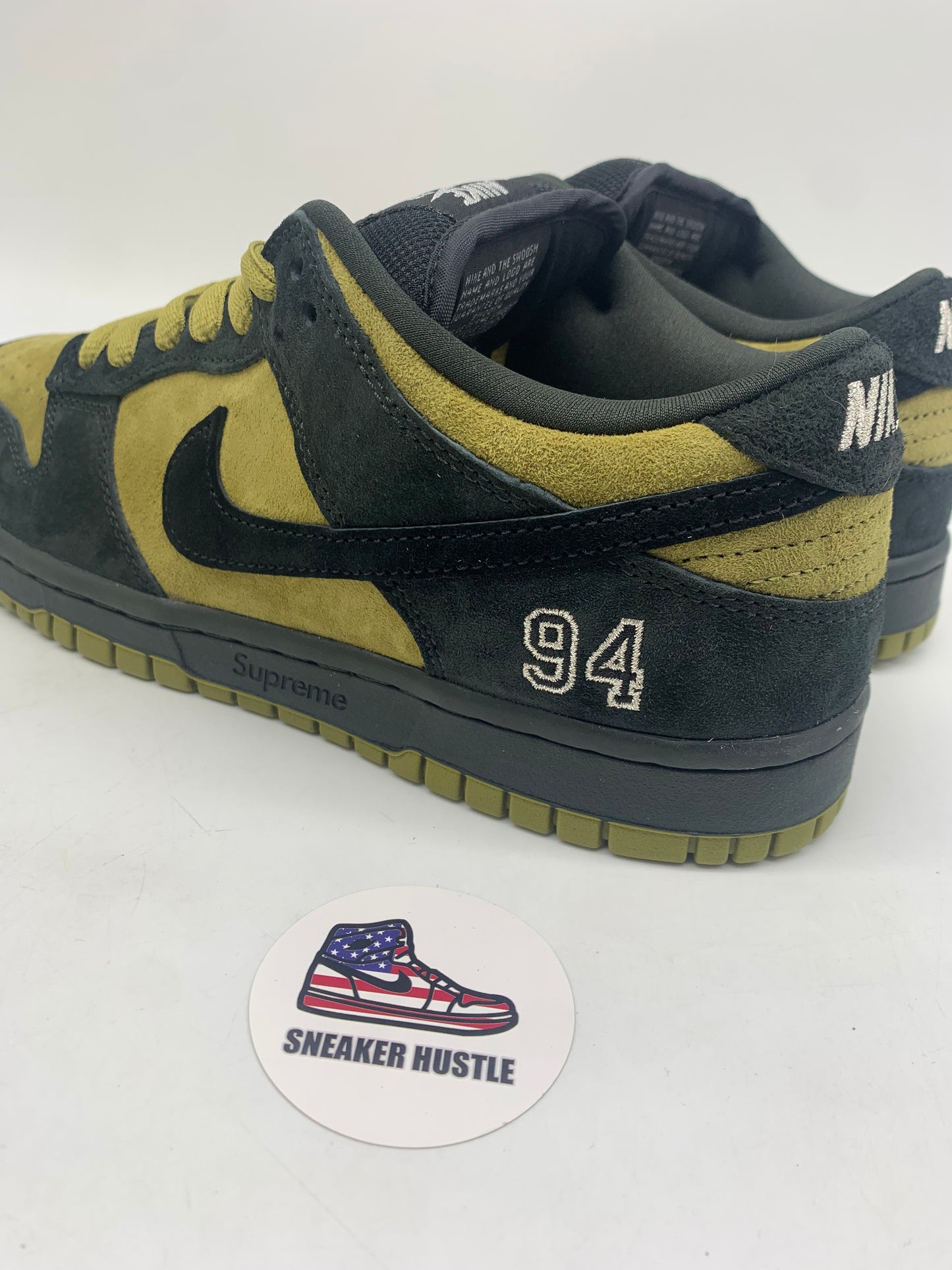 Nike SB Dunk Low Supreme 94 Camper Green