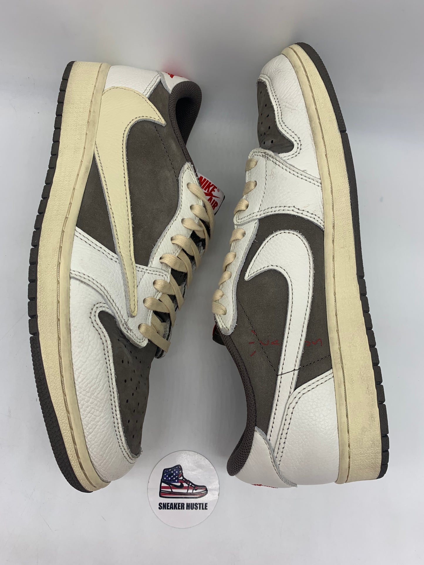Jordan 1 Retro Low OG SP Travis Scott Reverse Mocha