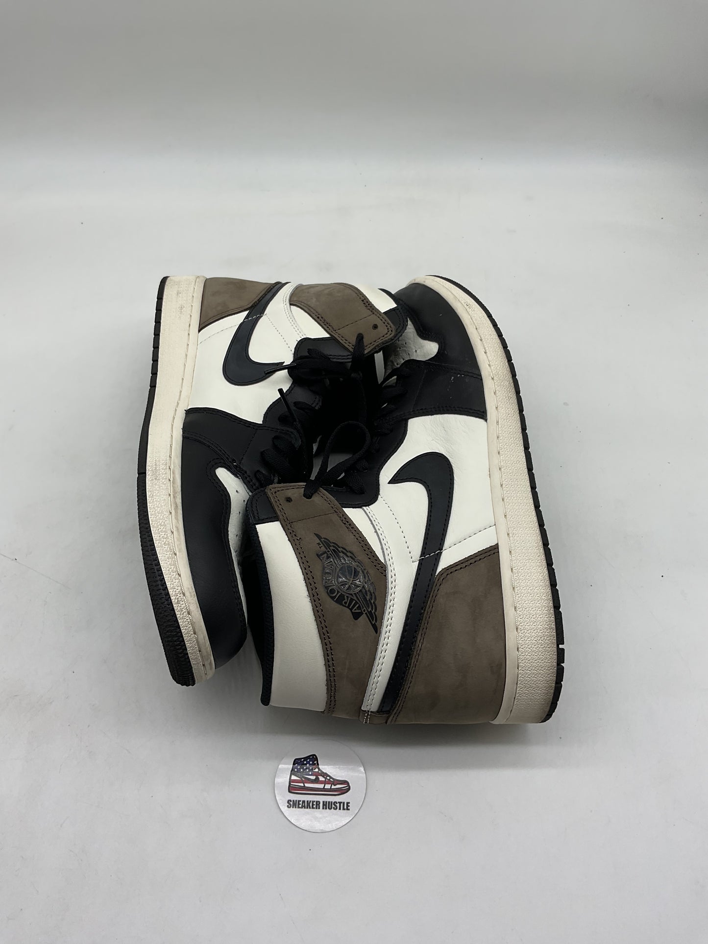 Jordan 1 Retro High Dark Mocha