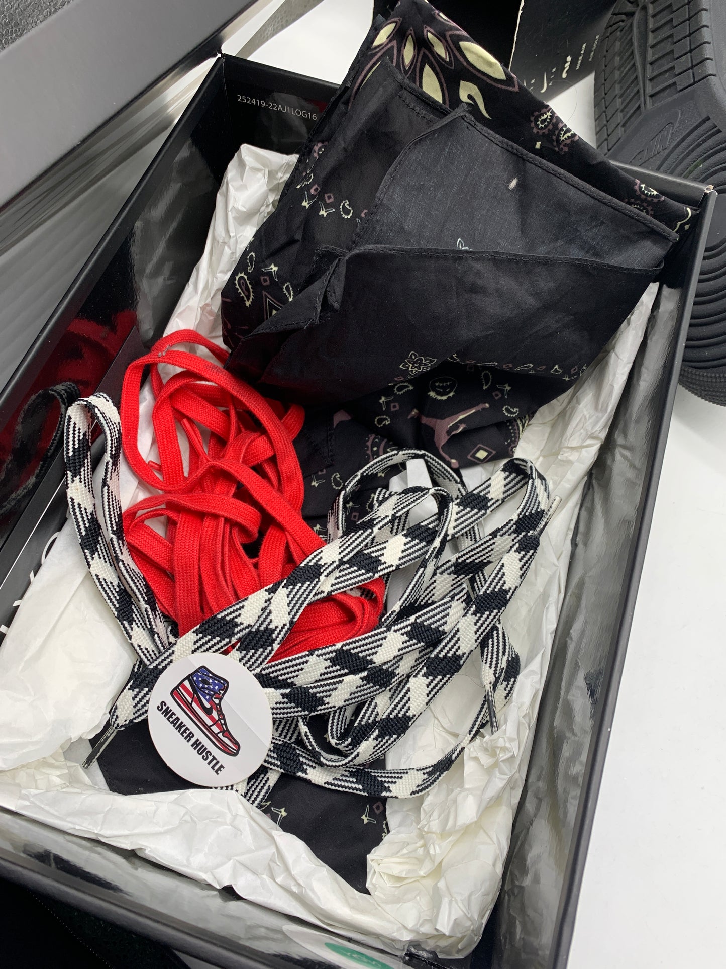 Jordan 1 Retro Low OG SP Travis Scott Black Phantom