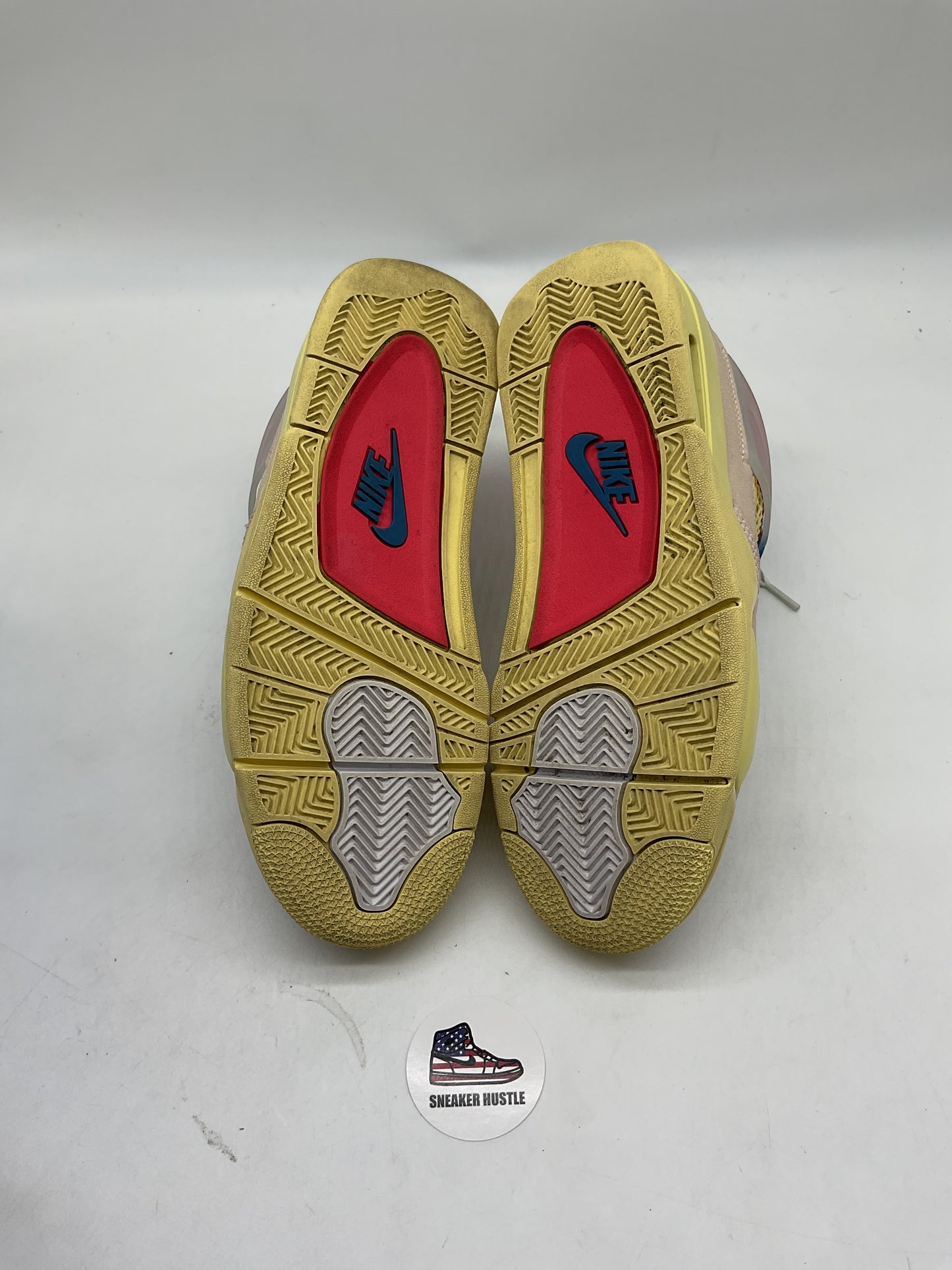 Jordan 4 Retro Union Guava Ice