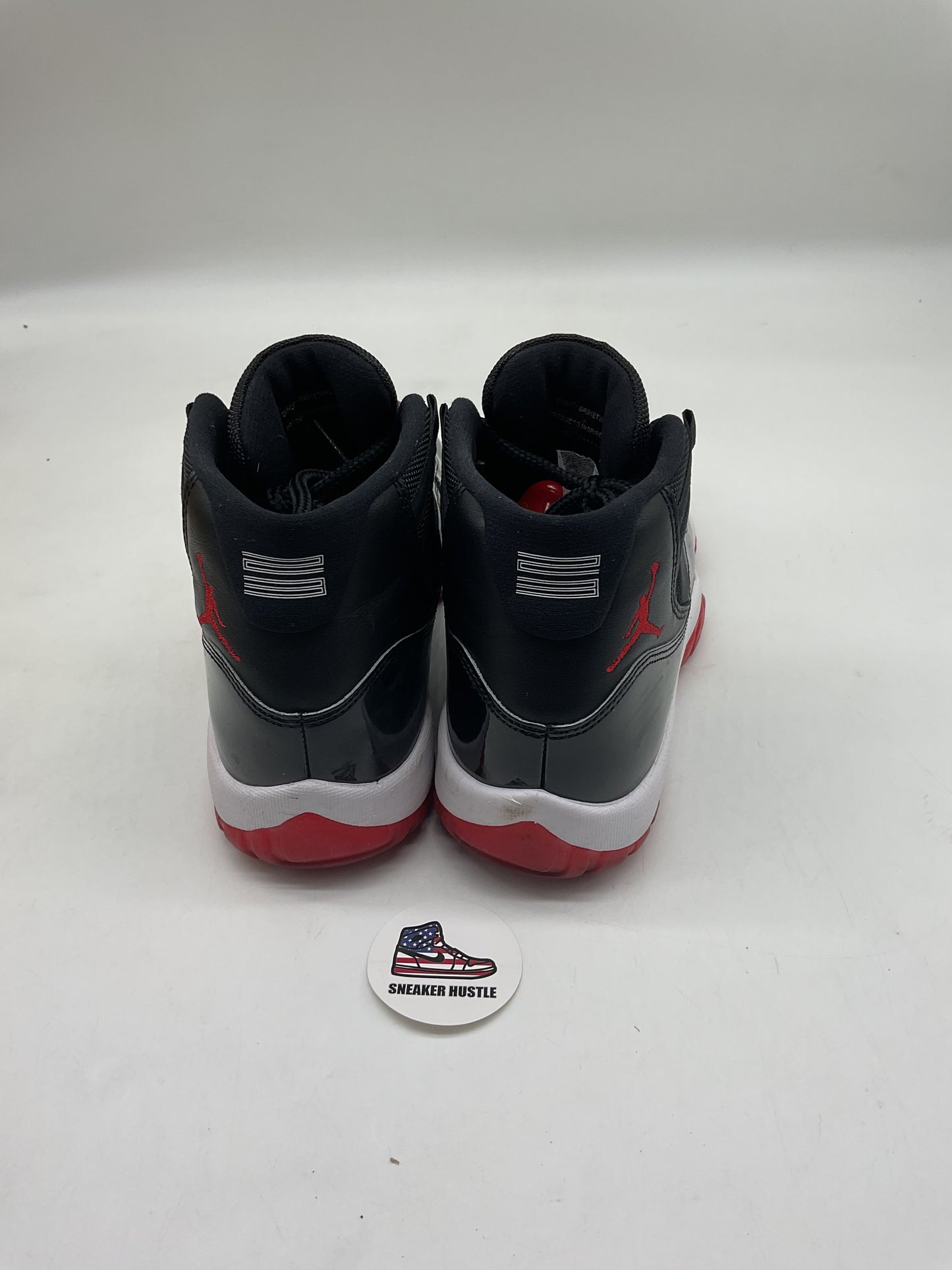 Jordan 11 Retro Playoffs Bred (2019)