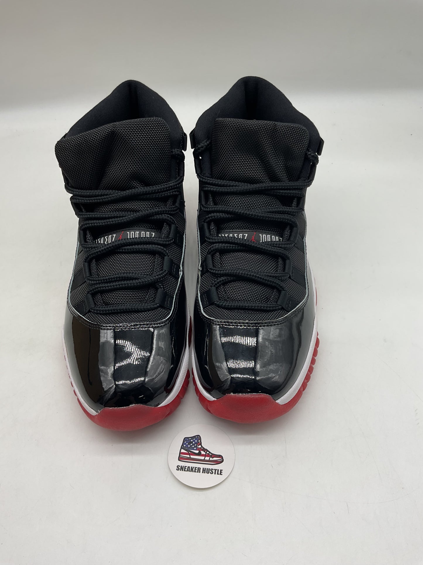Jordan 11 Retro Playoffs Bred (2019)