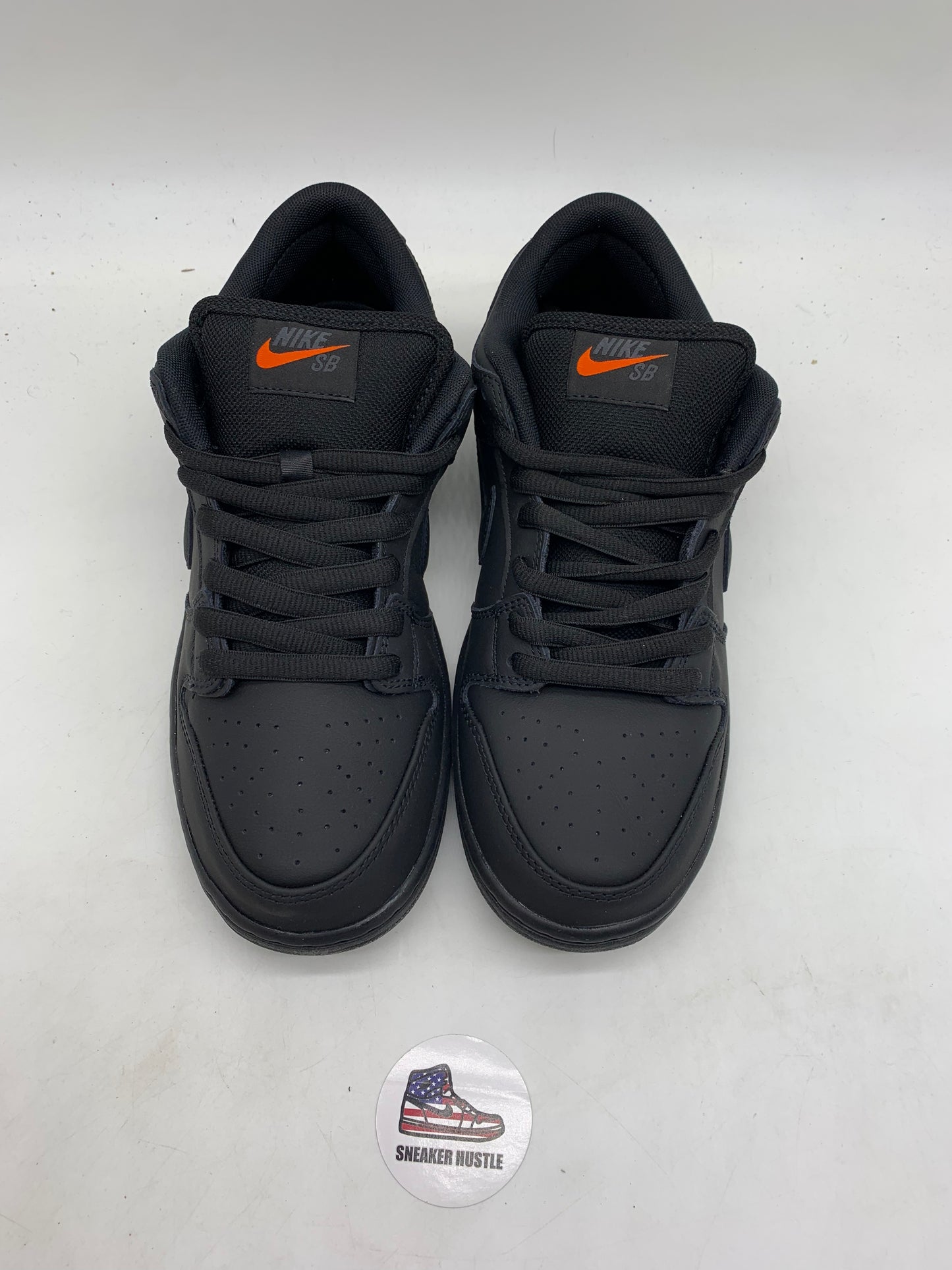 Nike SB Dunk Low Pro Triple Black