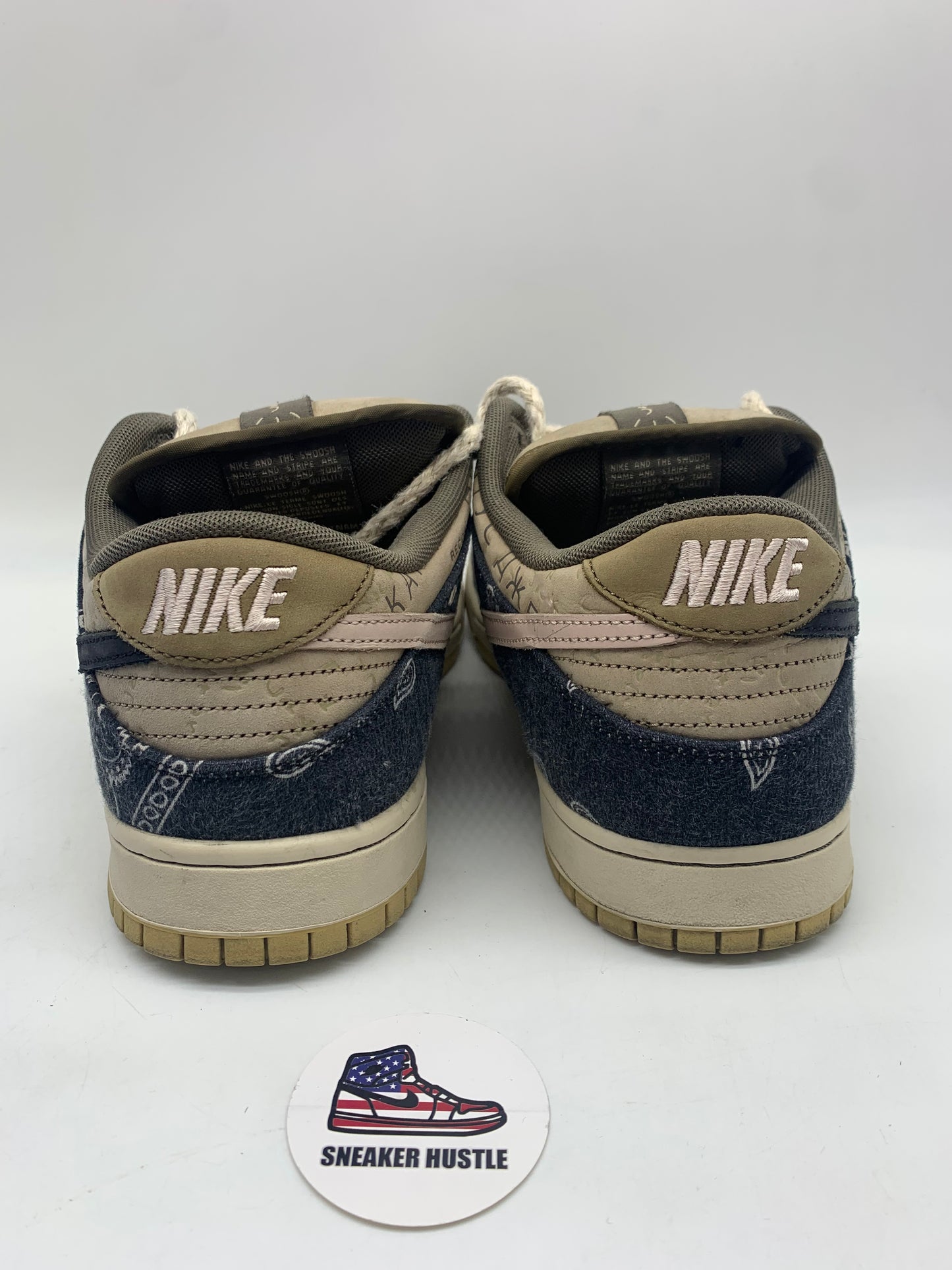 Nike SB Dunk Low Travis Scott