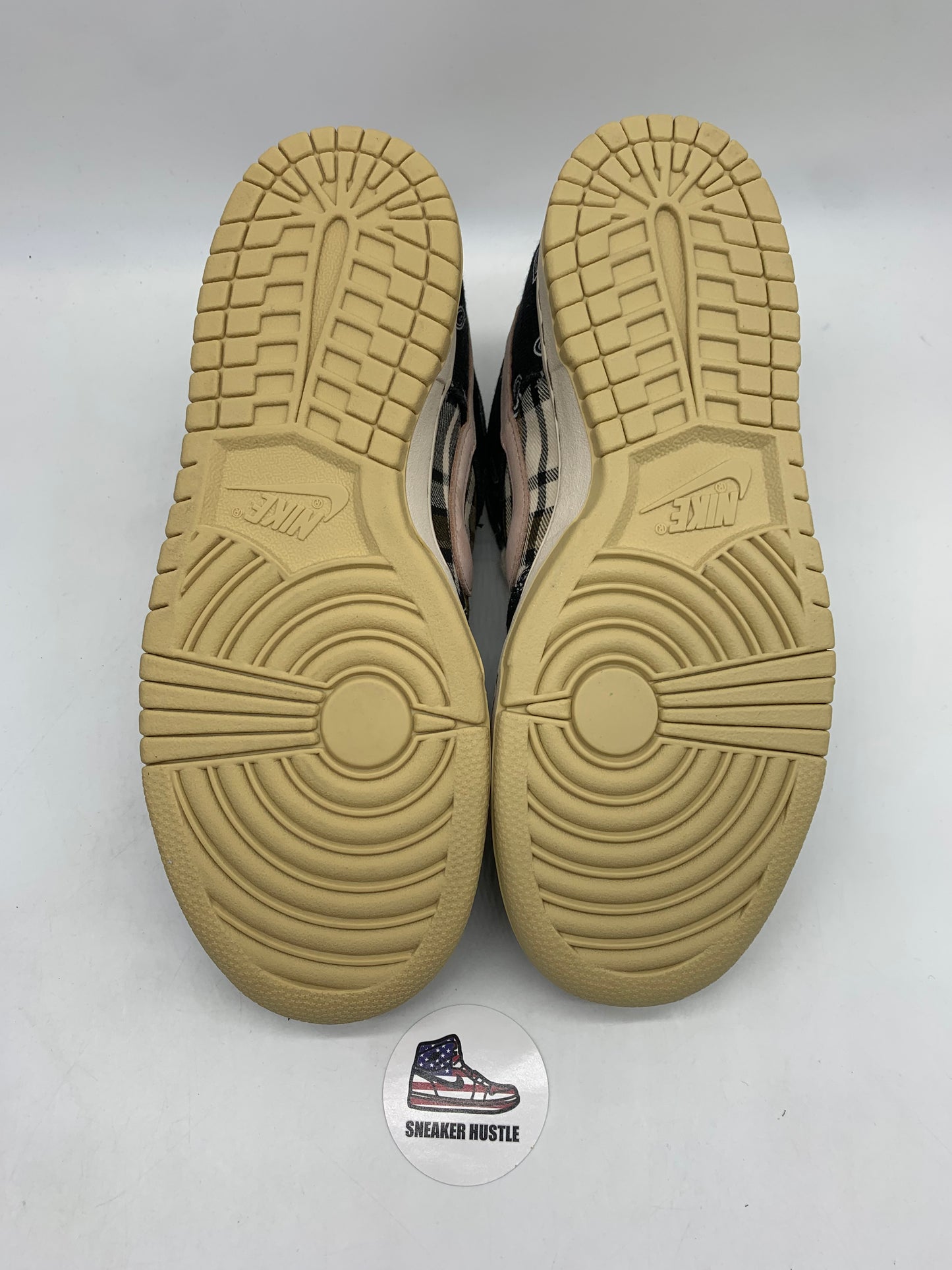 Nike SB Dunk Low Travis Scott