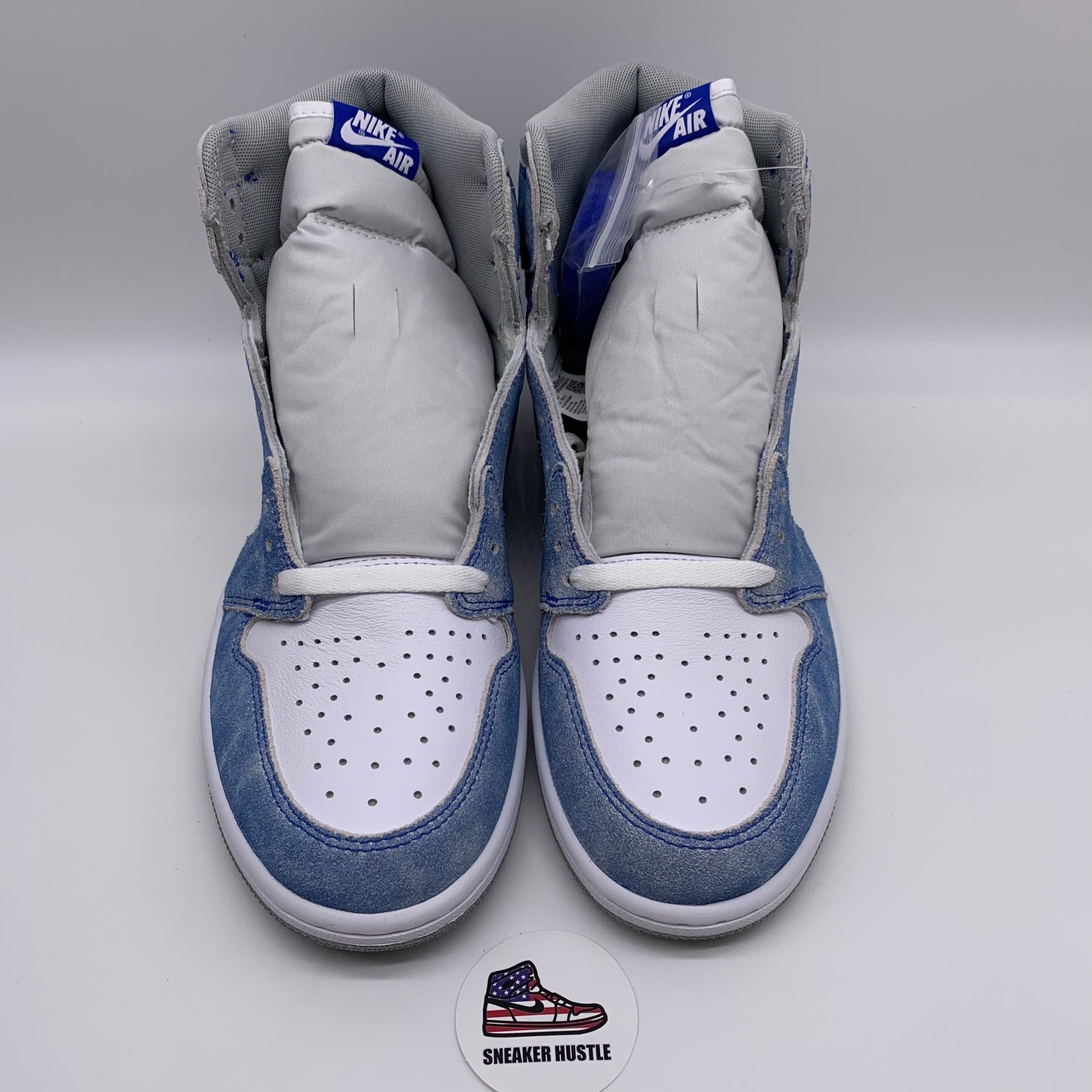 Jordan 1 Retro High Hyper Royal Smoke Grey