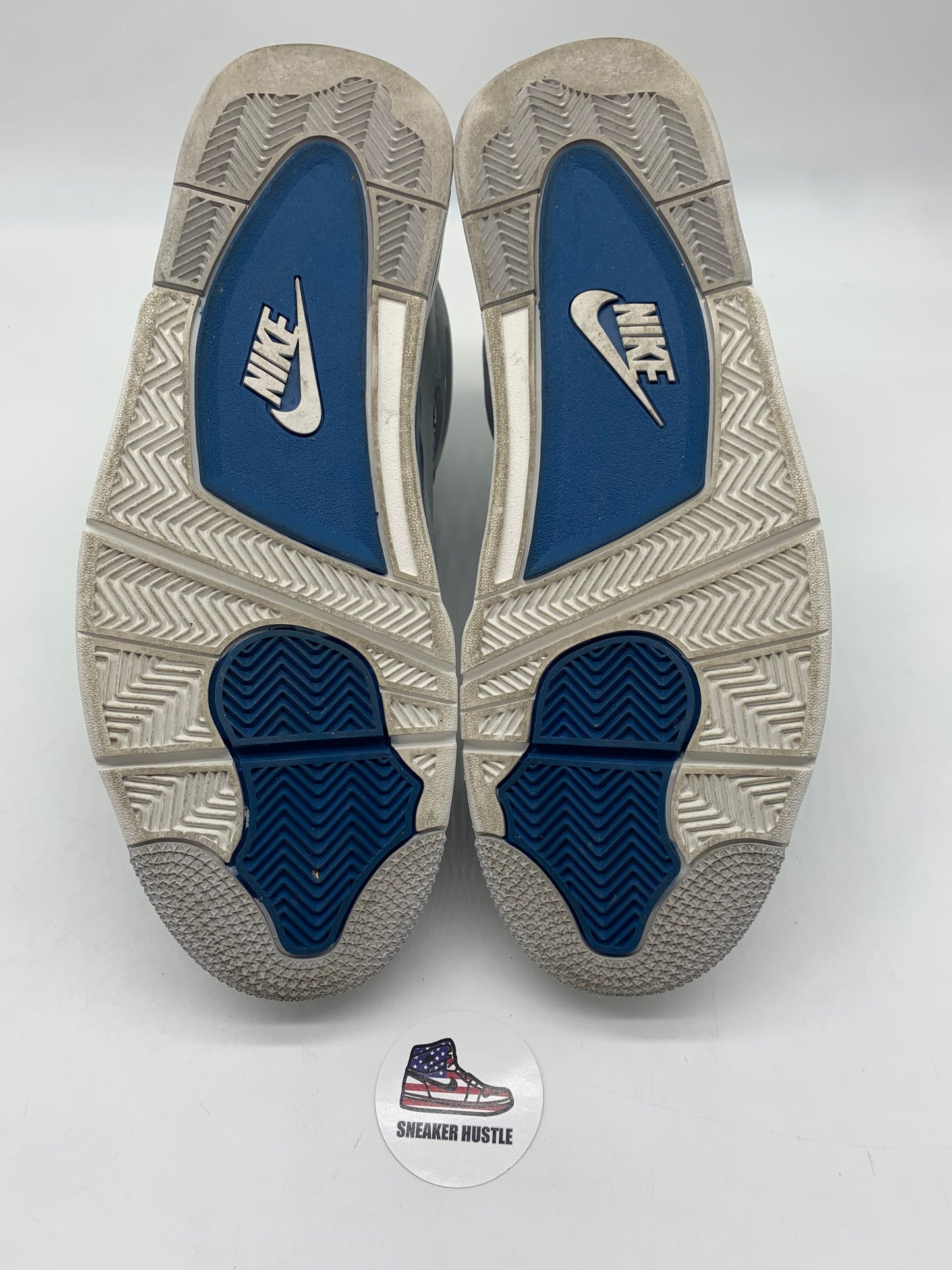 Jordan 4 Retro Military Blue (2024)