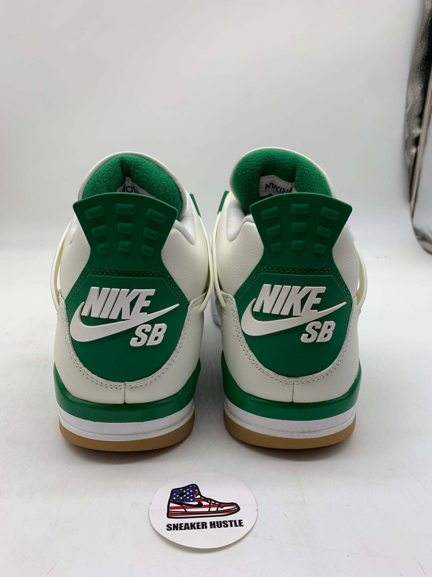 Jordan 4 Retro SB Pine Green
