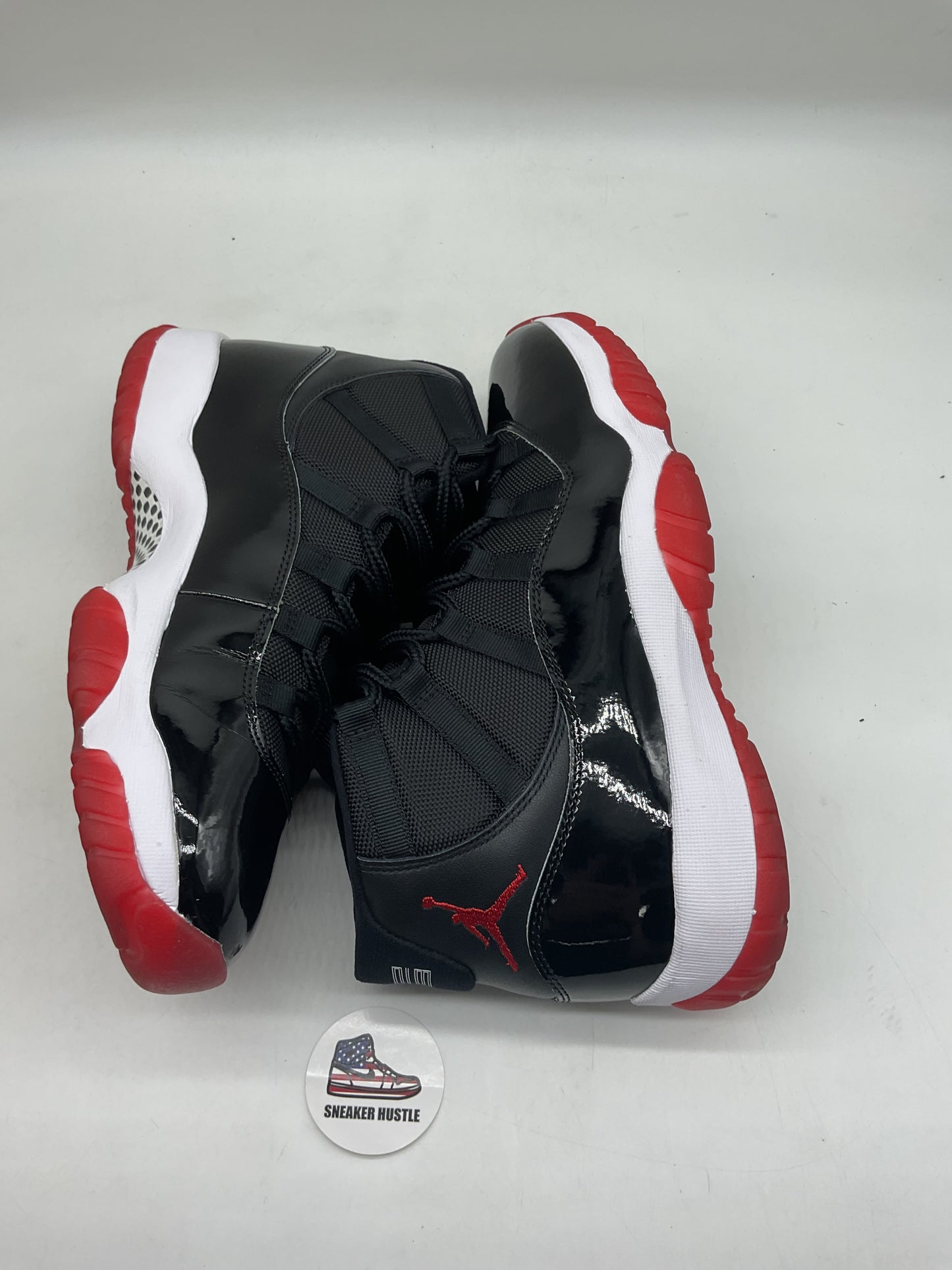 Jordan 11 Retro Playoffs Bred (2019)