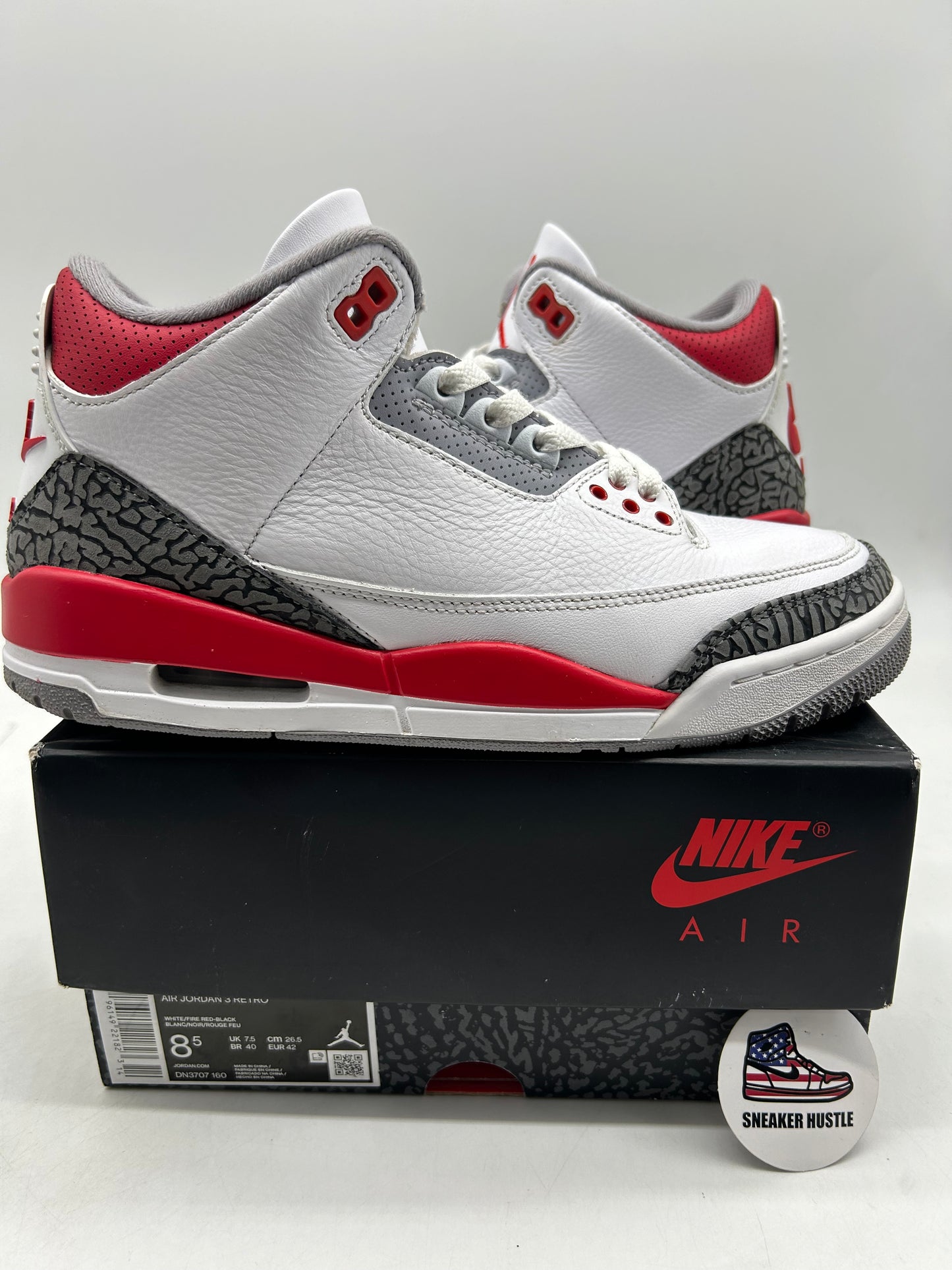 Jordan 3 Retro Fire Red (2022)