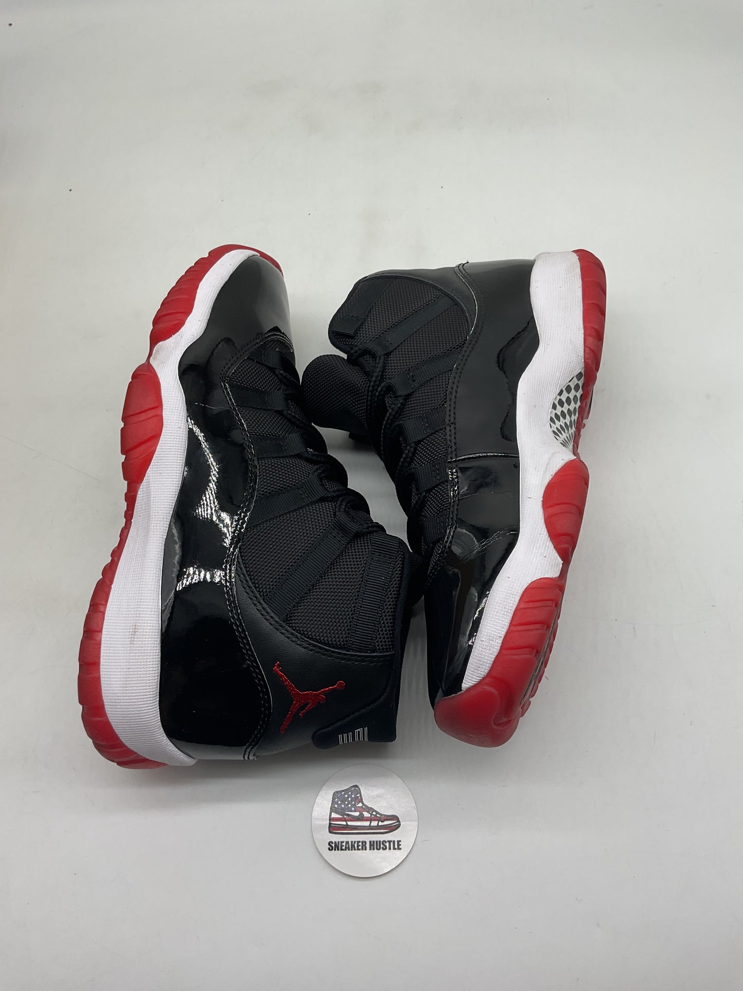 Jordan 11 Retro Playoffs Bred (2019)