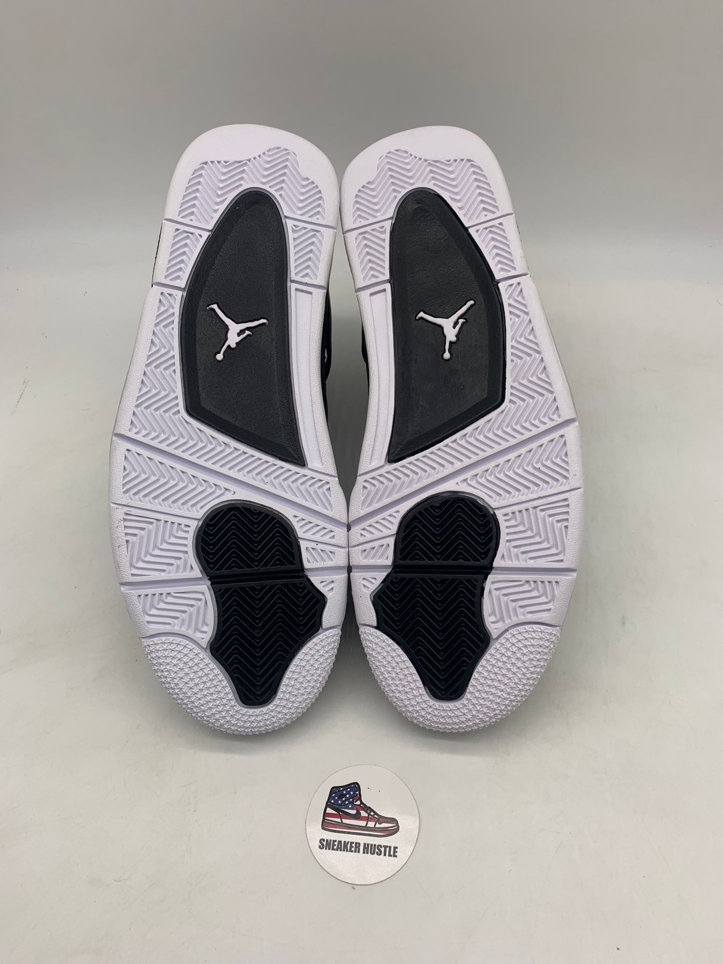 Air Jordan 4 Retro 'Fear' 2024