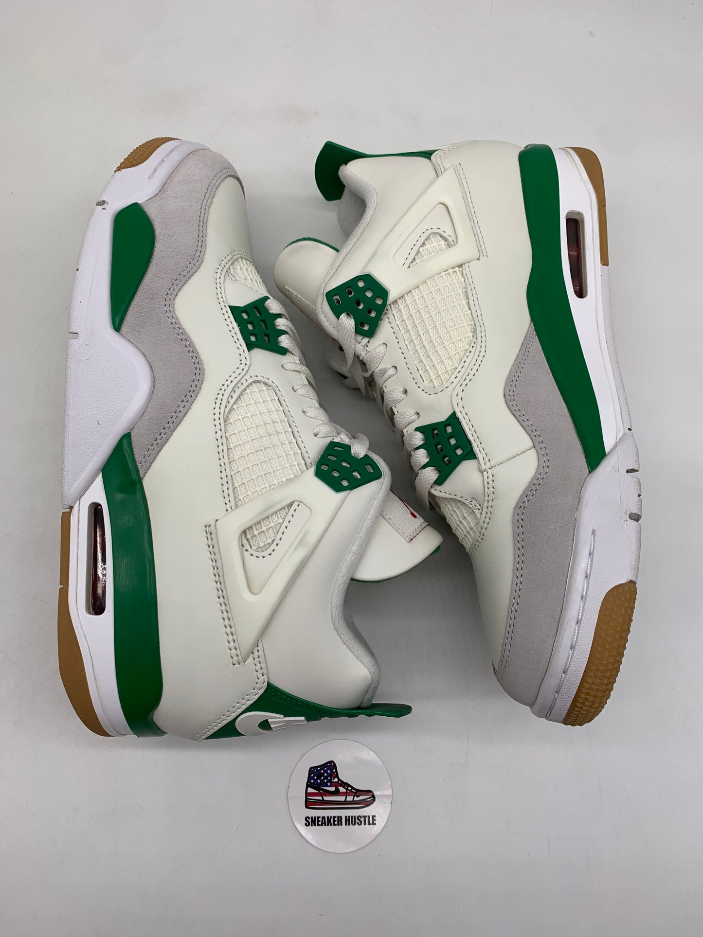 Jordan 4 Retro SB Pine Green