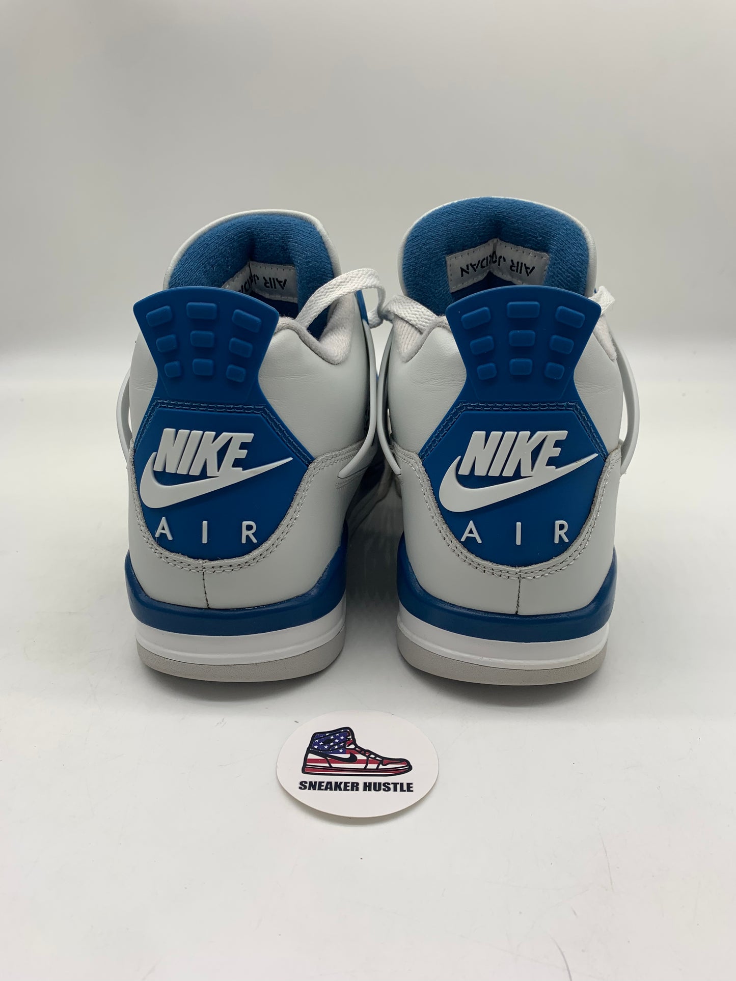 Jordan 4 Retro Military Blue (2024)