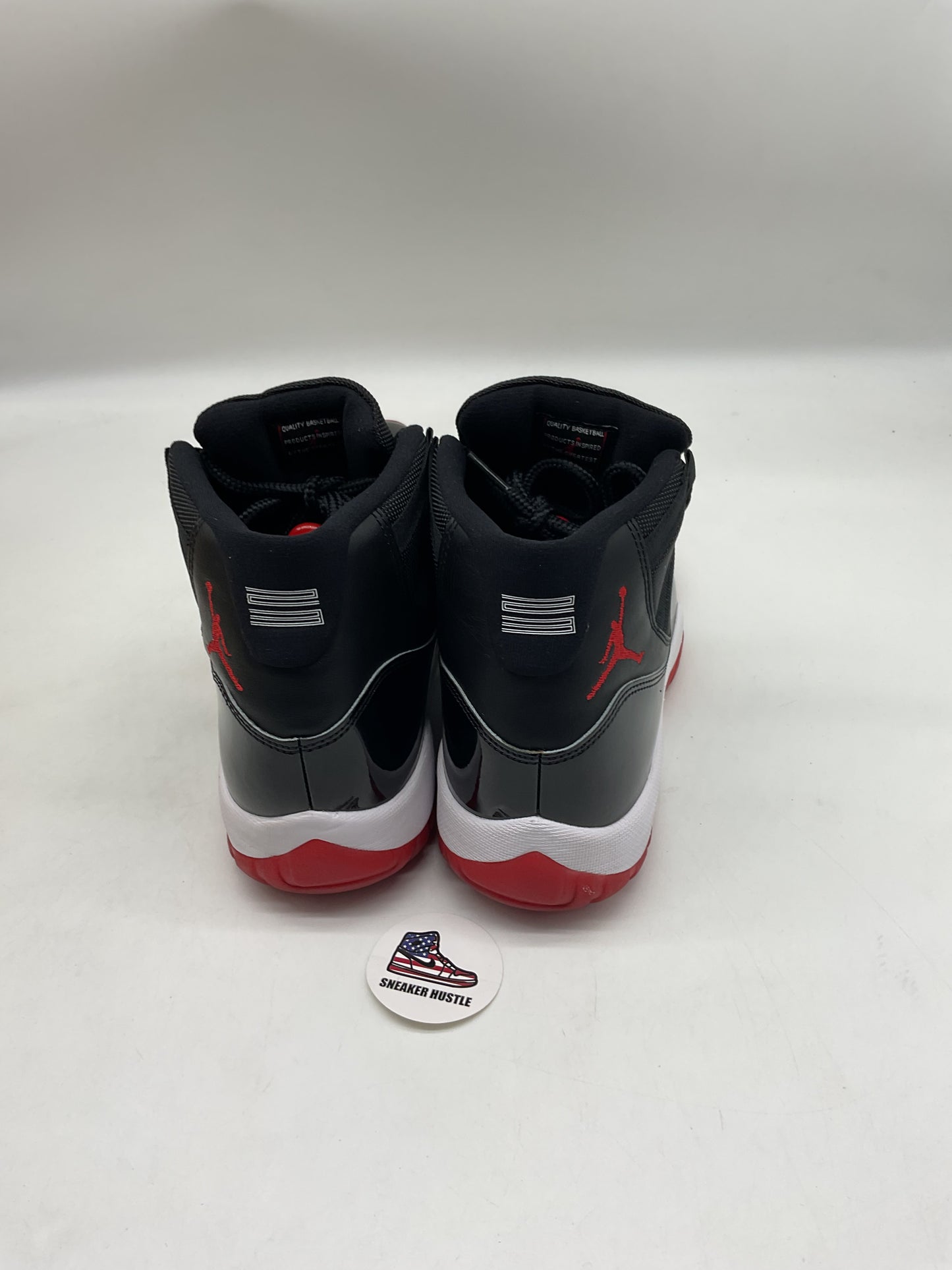 Jordan 11 Retro Playoffs Bred (2019)