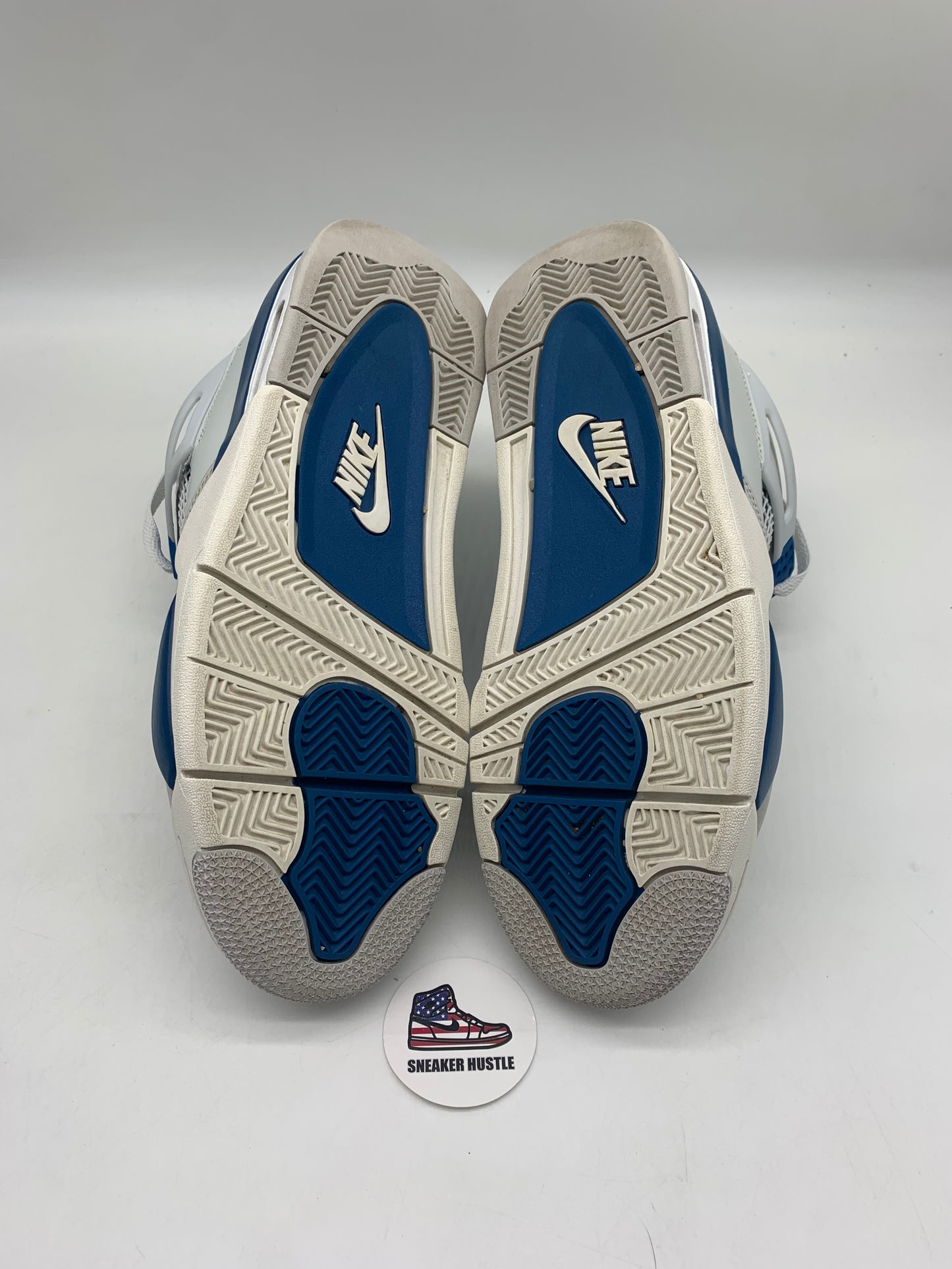 Jordan 4 Retro Military Blue (2024)