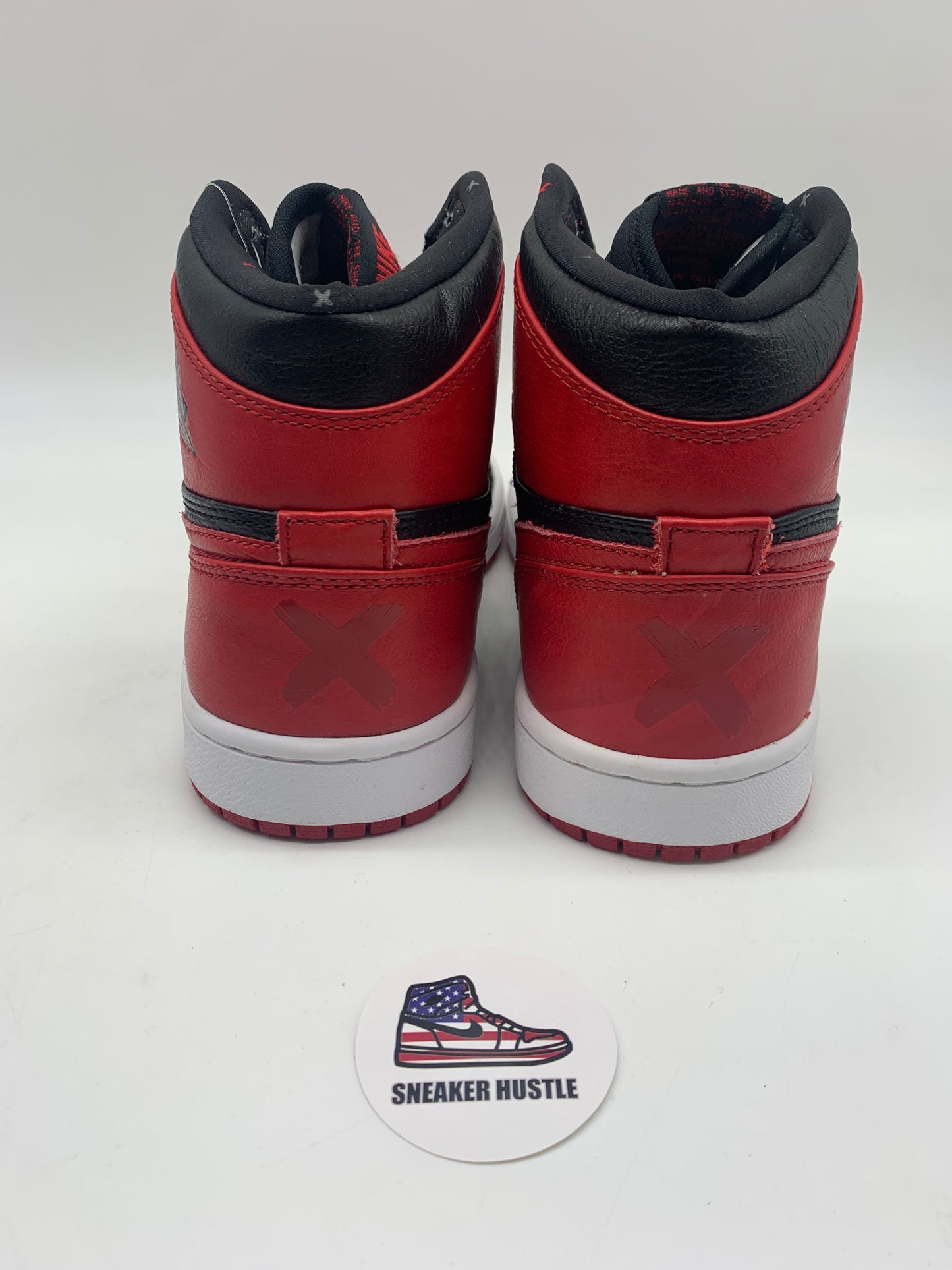 Jordan 1 Retro Banned (B-Grade) (2011)