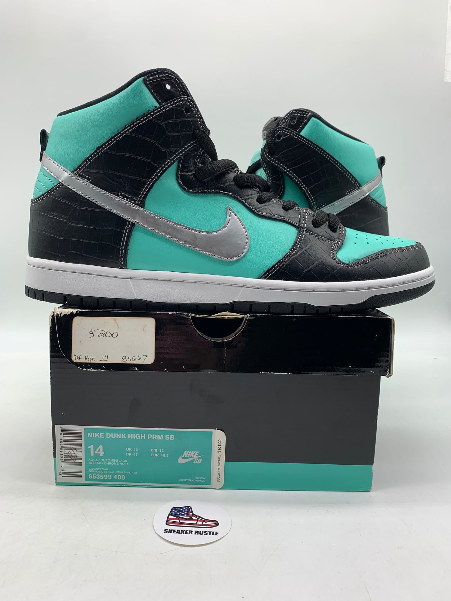 Nike SB Dunk High Diamond Supply Co.