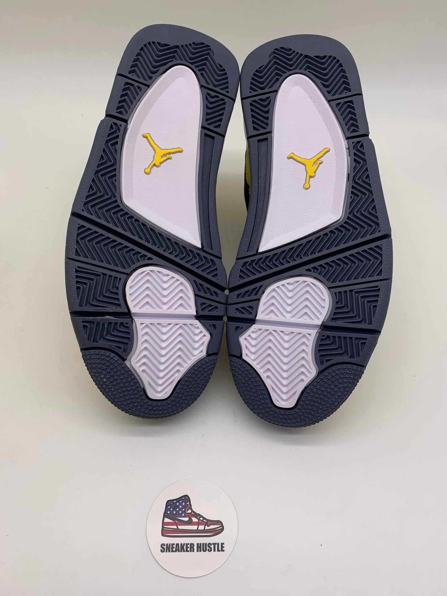 Jordan 4 Retro Lightning (2021) (GS)