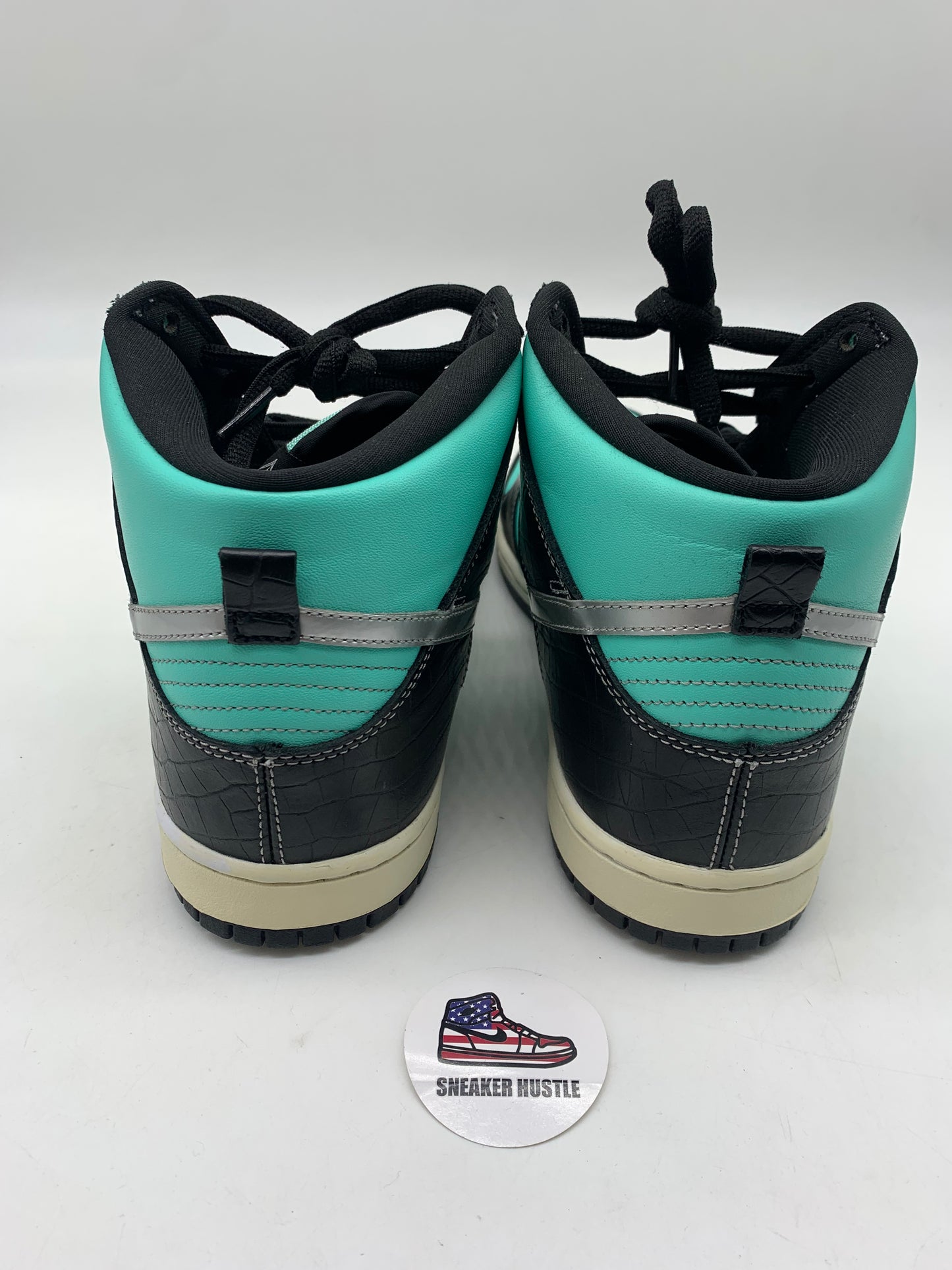Nike SB Dunk High Diamond Supply Co.