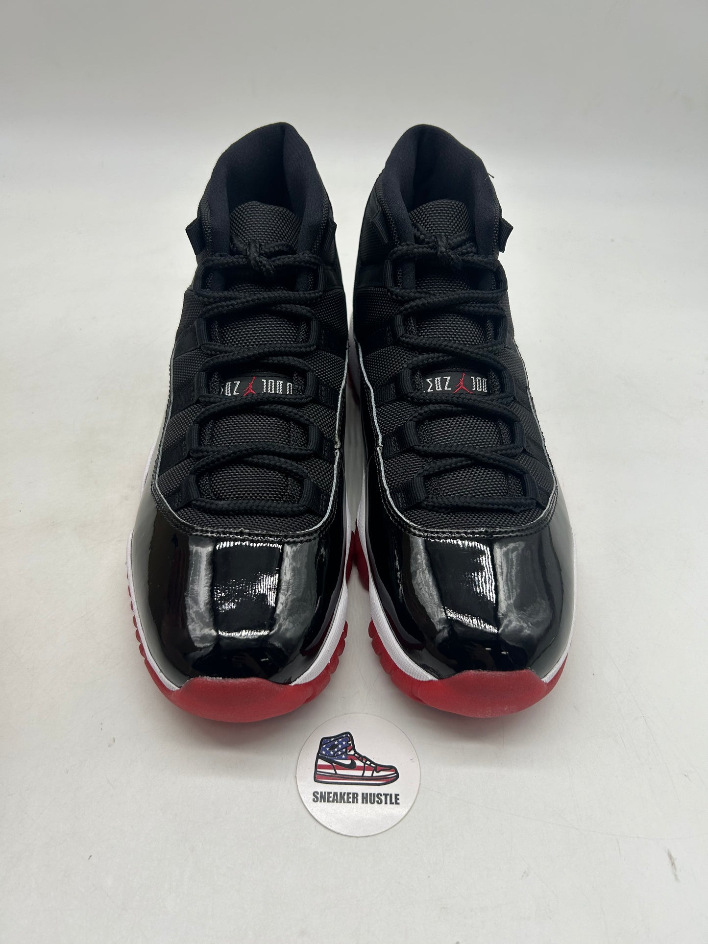 Jordan 11 Retro Playoffs Bred (2019)
