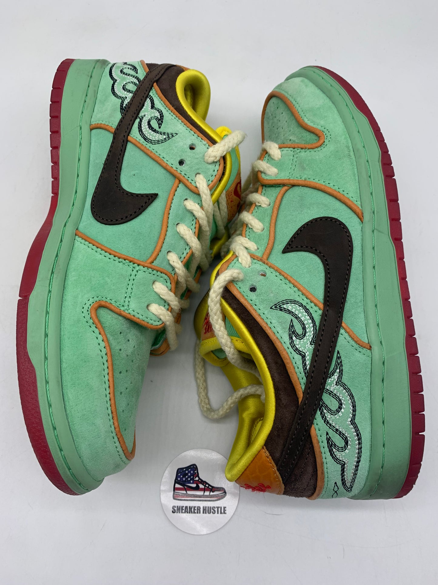 Nike SB Dunk Low Rodeo Tourmaline