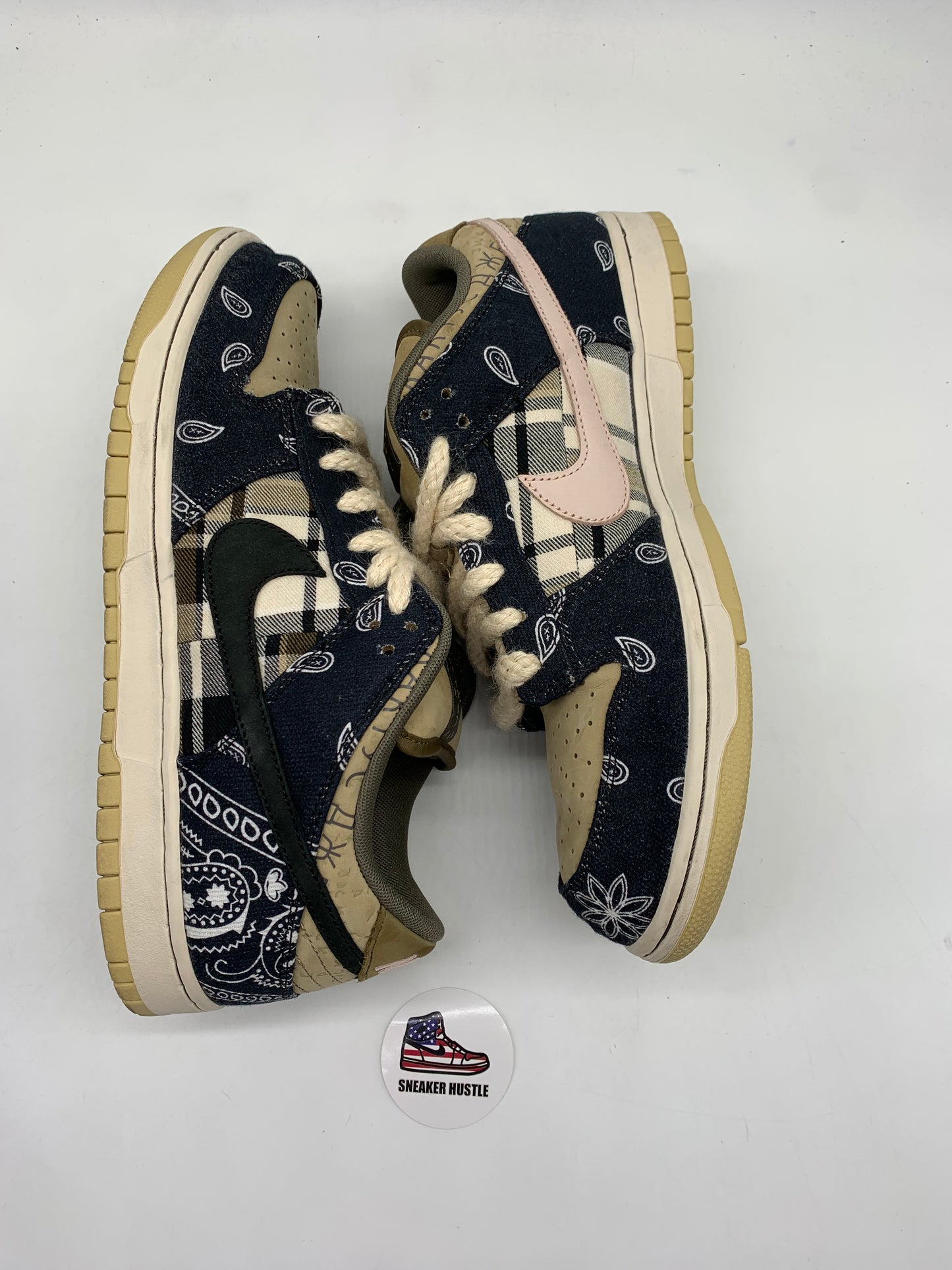 Nike SB Dunk Low Travis Scott