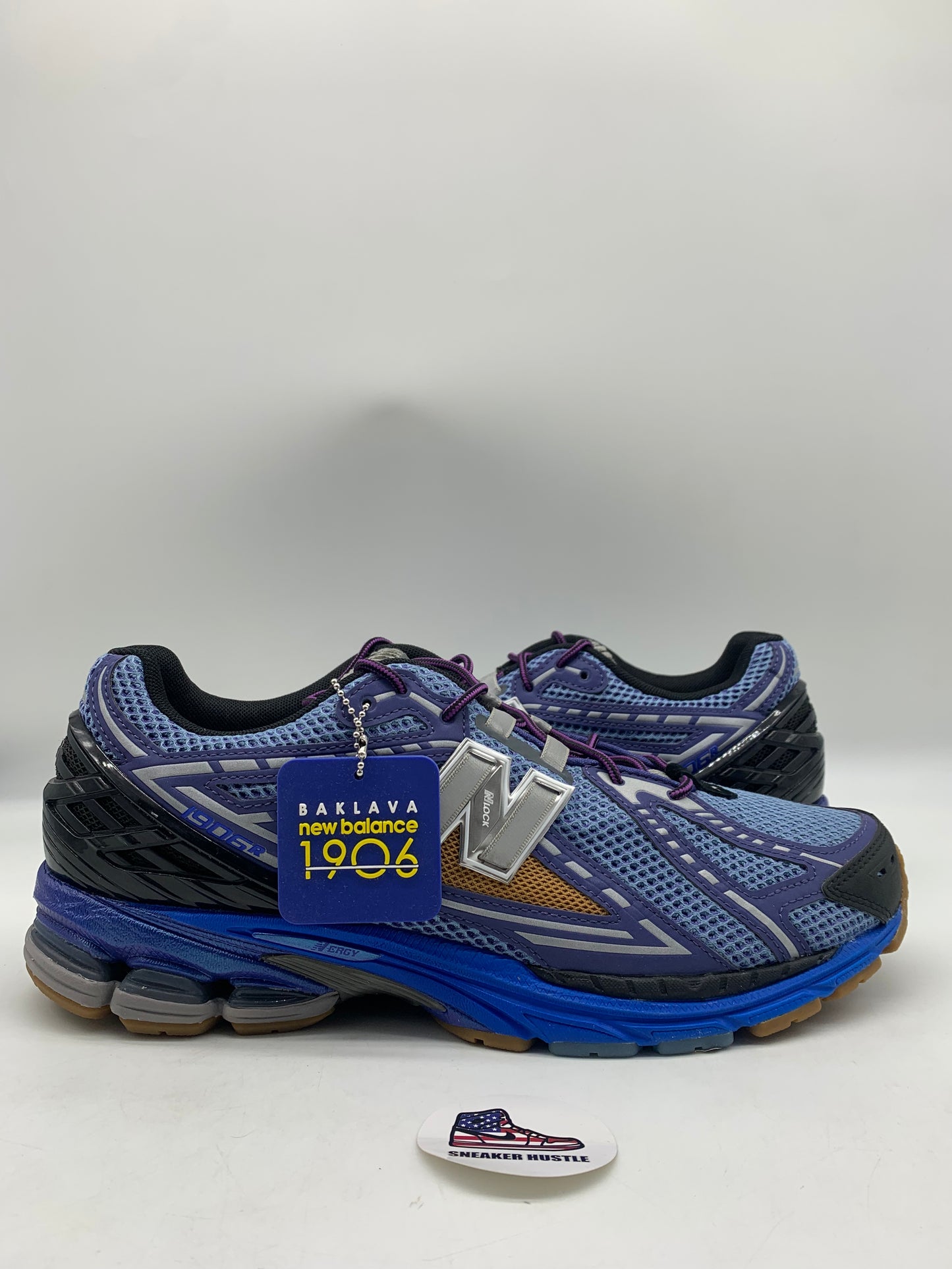 New Balance 1906R Action Bronson Medusa Azul