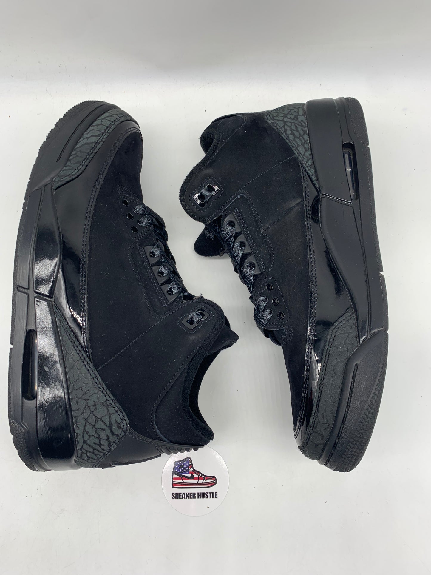 Jordan 3 Retro Black Cat (2025)