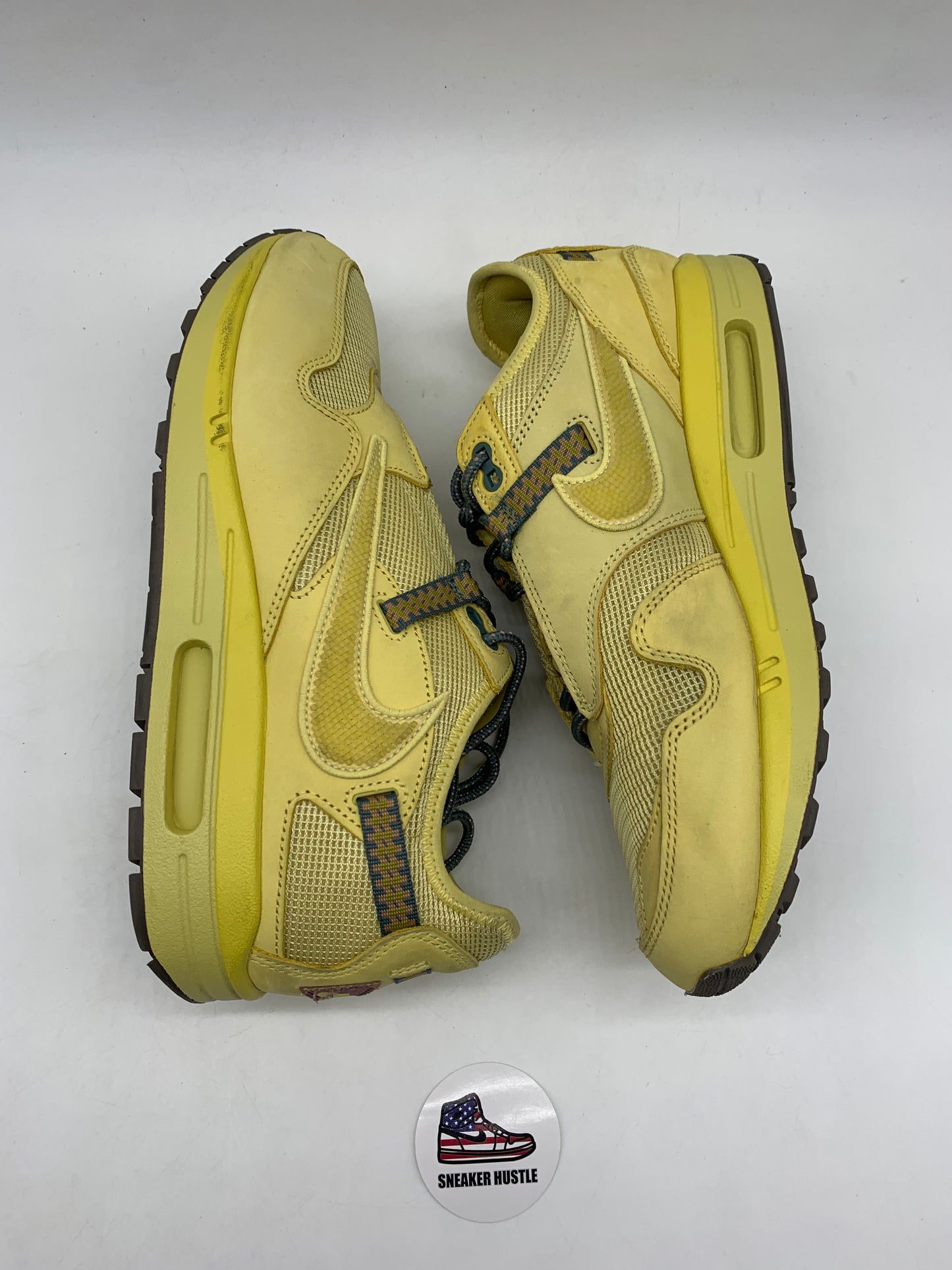 Nike Air Max 1 Travis Scott Cactus Jack Saturn Gold