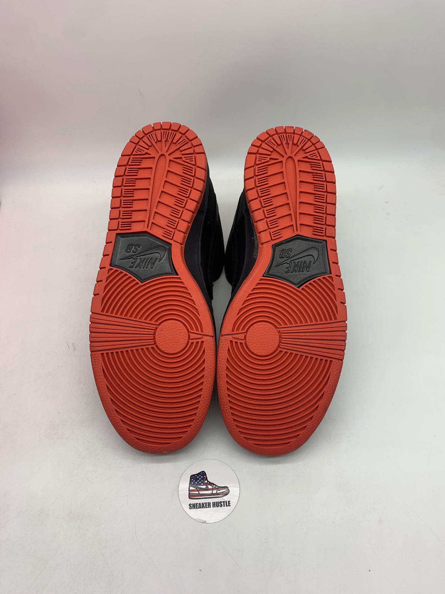 Nike SB Dunk Low Black Pigeon