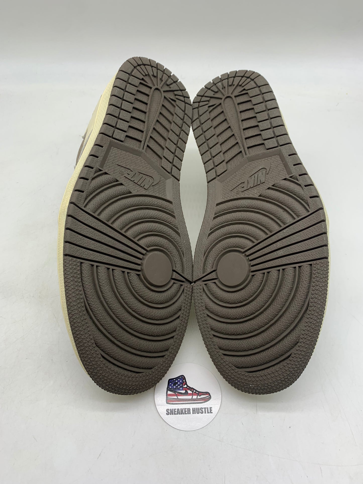 Jordan 1 Retro Low OG SP Travis Scott Reverse Mocha