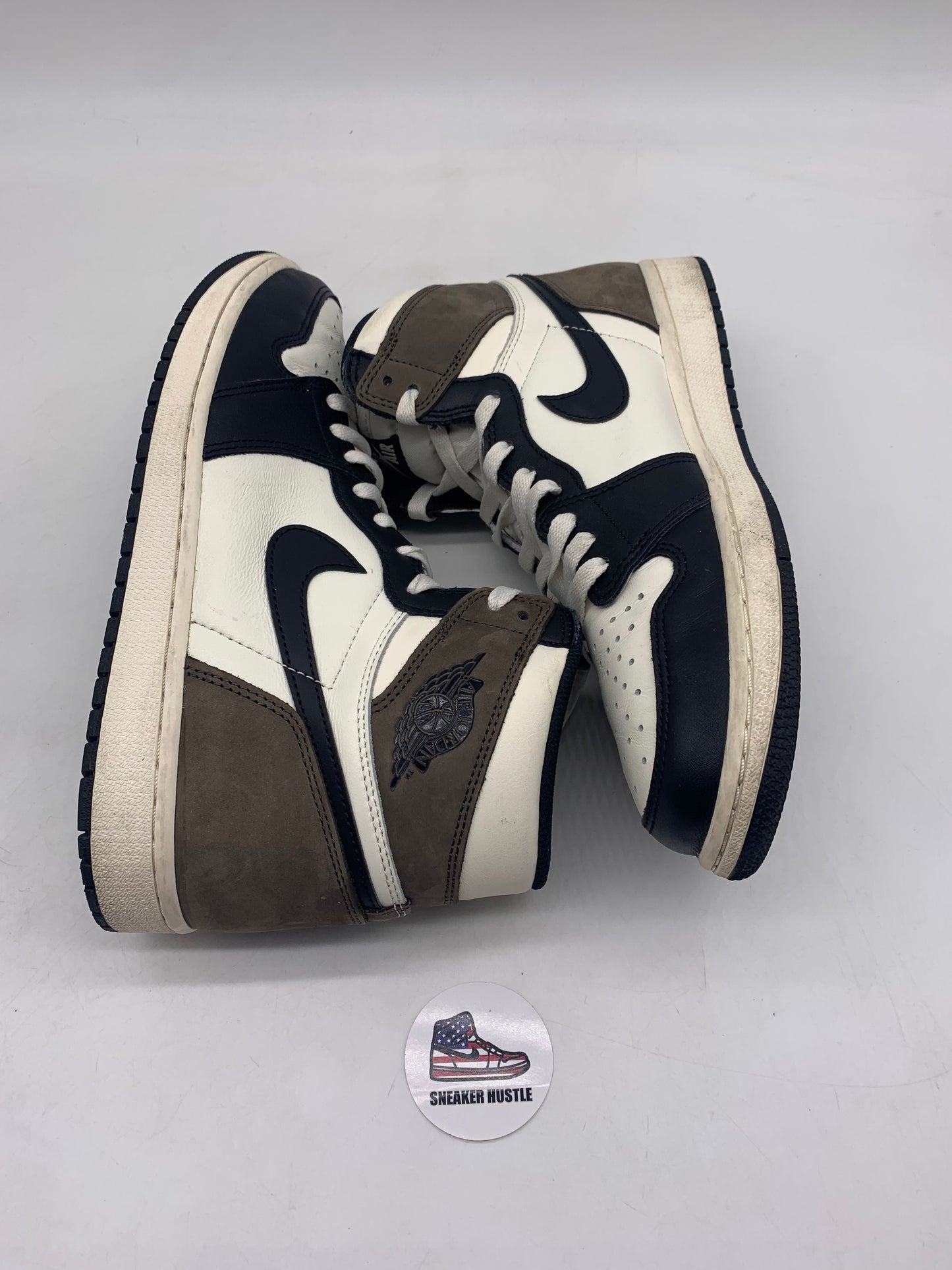 Jordan 1 Retro High Dark Mocha