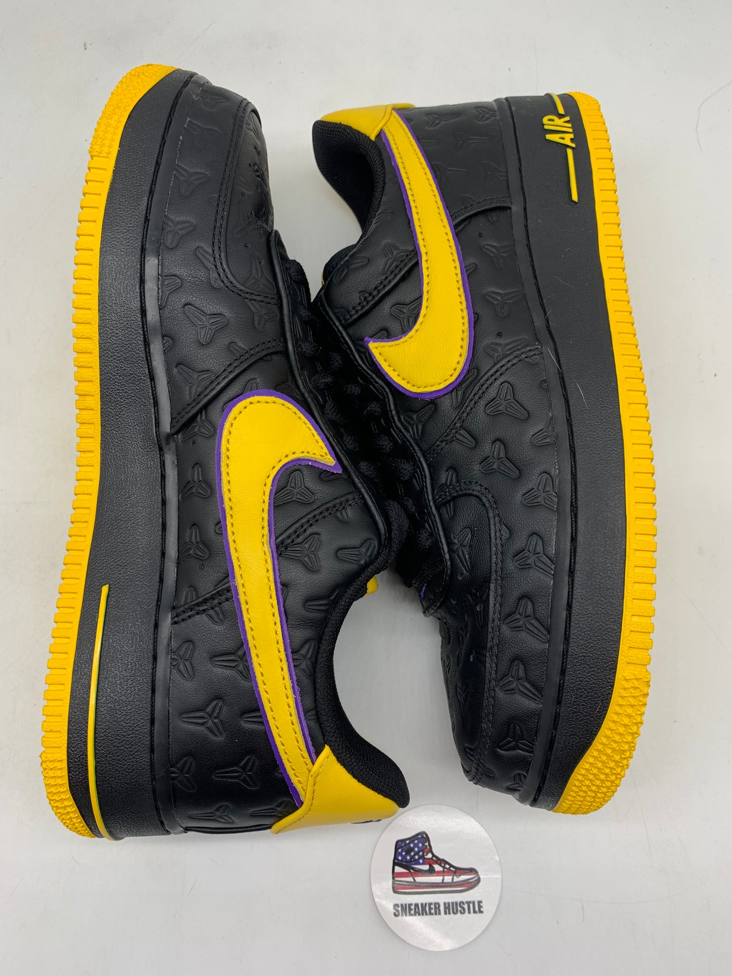 Nike Air Force 1 Low Kobe Bryant Lakers Away (Numbered Edition of 8000)