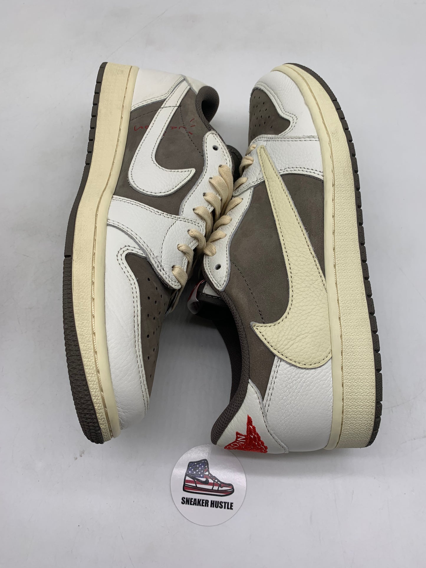Jordan 1 Retro Low OG SP Travis Scott Reverse Mocha