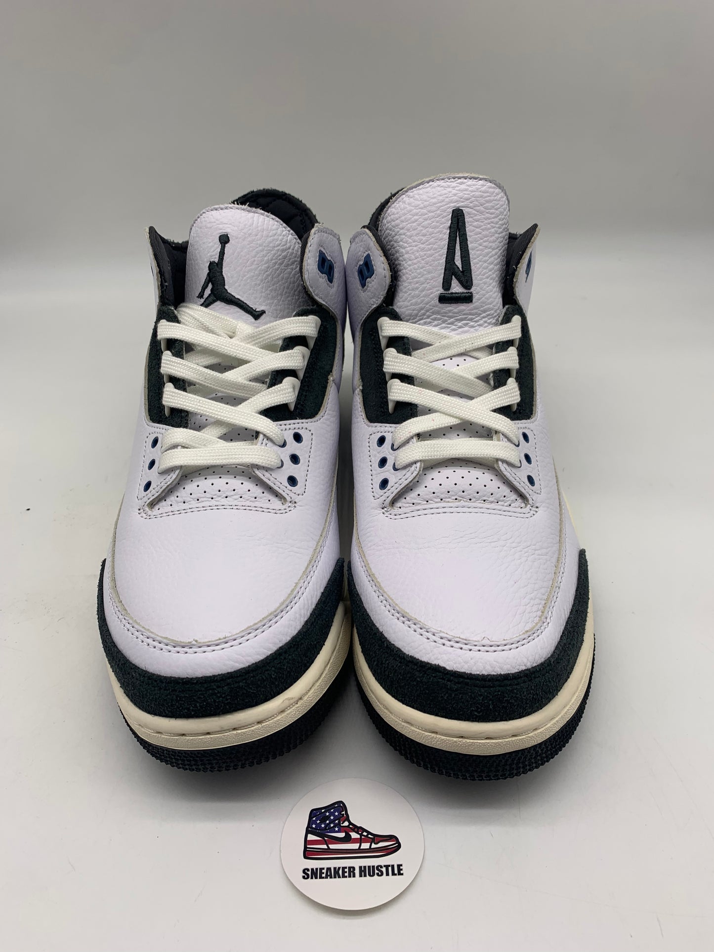 Jordan 3 Retro OG SP A Ma Maniére Diffused Blue