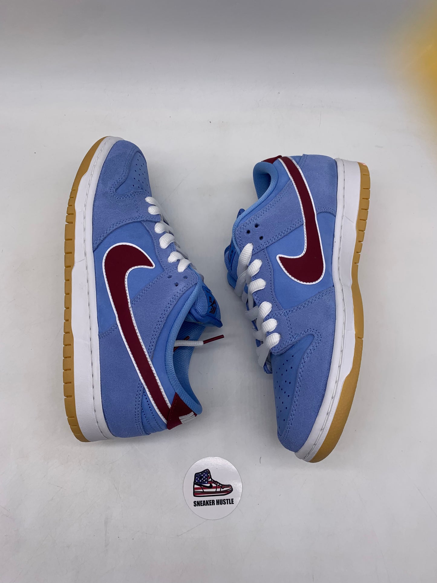 Nike SB Dunk Low Philadelphia Phillies