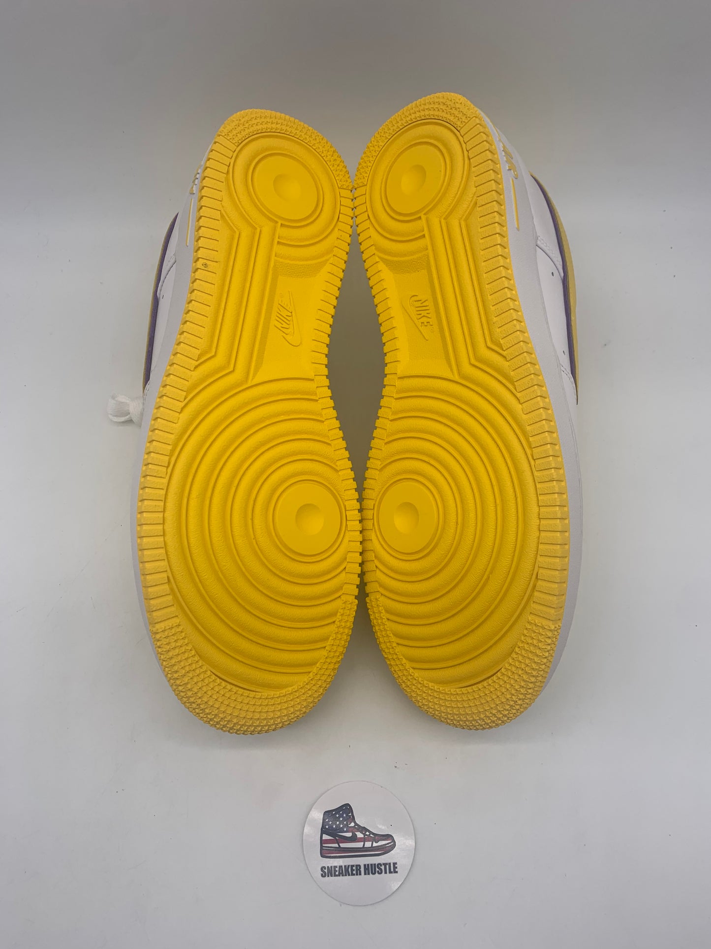 Nike Air Force 1 Low Retro QS Kobe Bryant Lakers Home