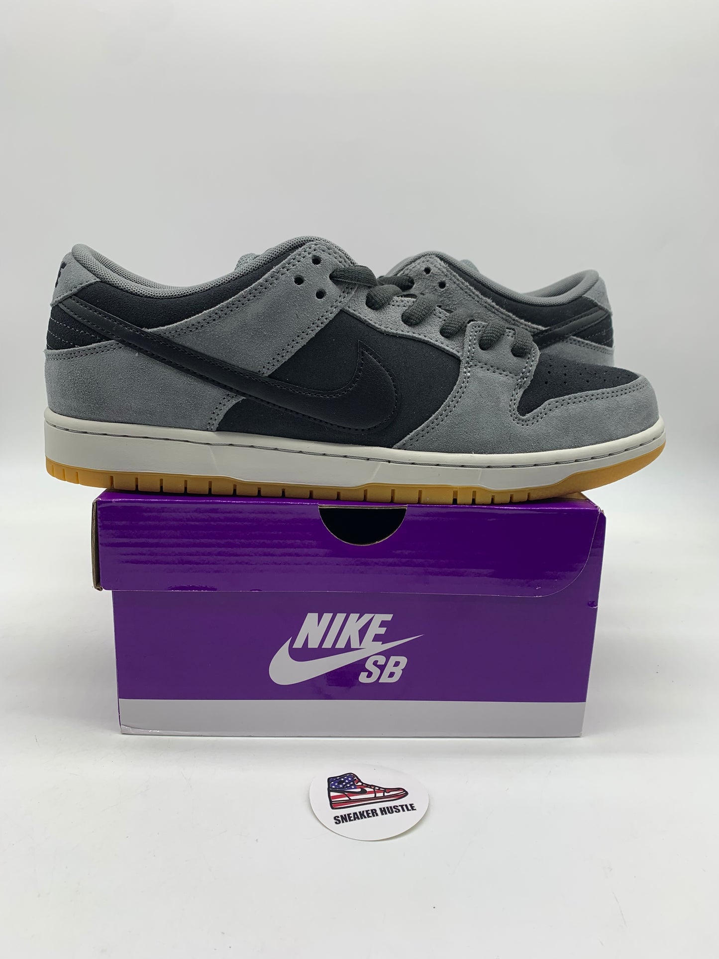 Nike SB Dunk Low Dark Smoke Grey