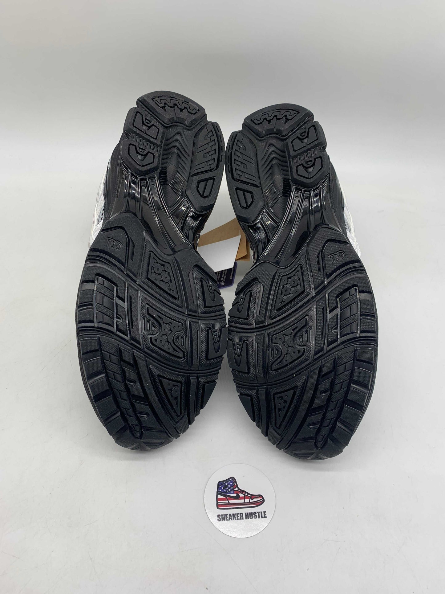 ASICS Gel-Kayano Legacy GmbH White Black